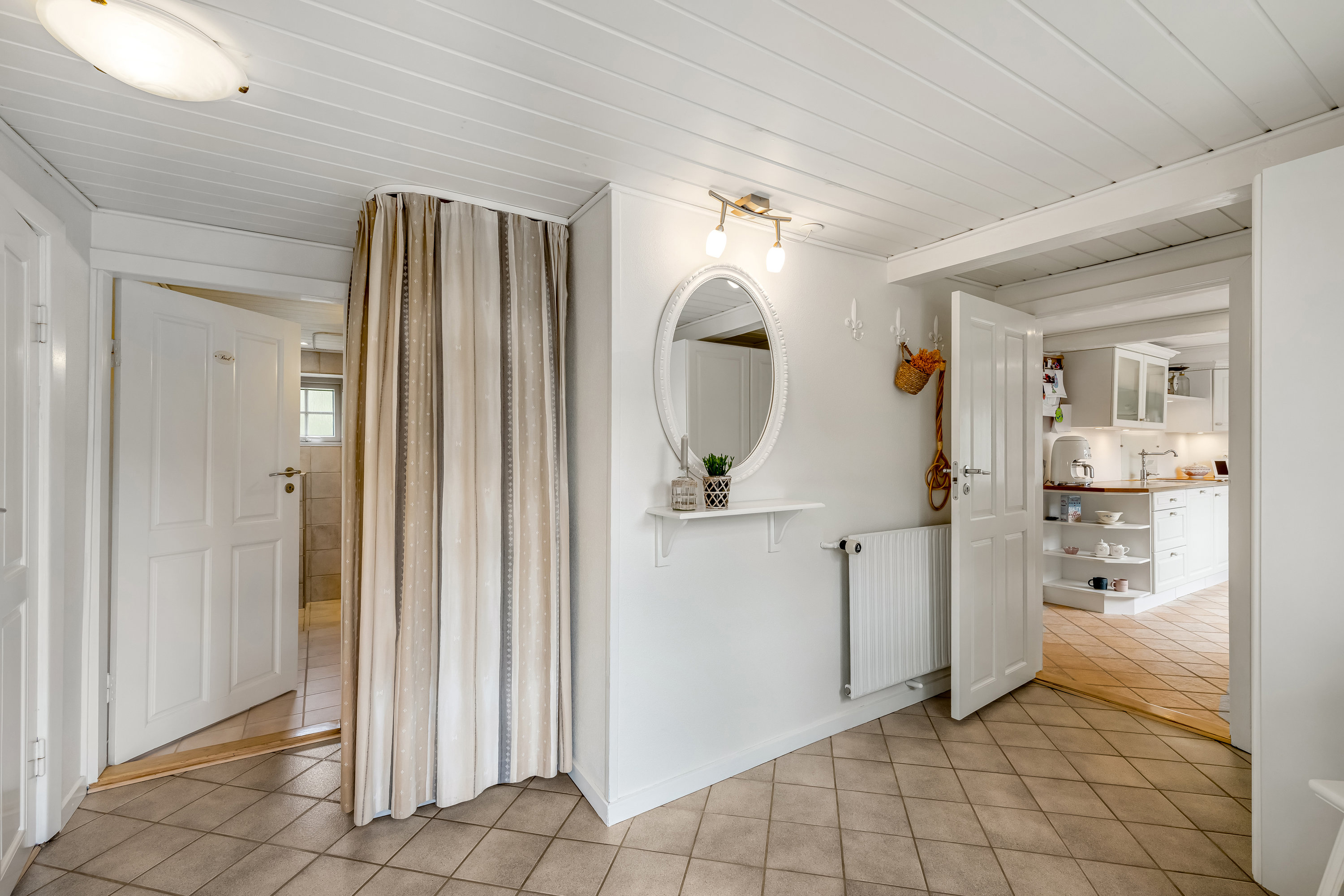 Fremhævet gang billede i fuldskærmstilstand. Billede af Tarmvej 8, Lønborg, 6880 Tarm