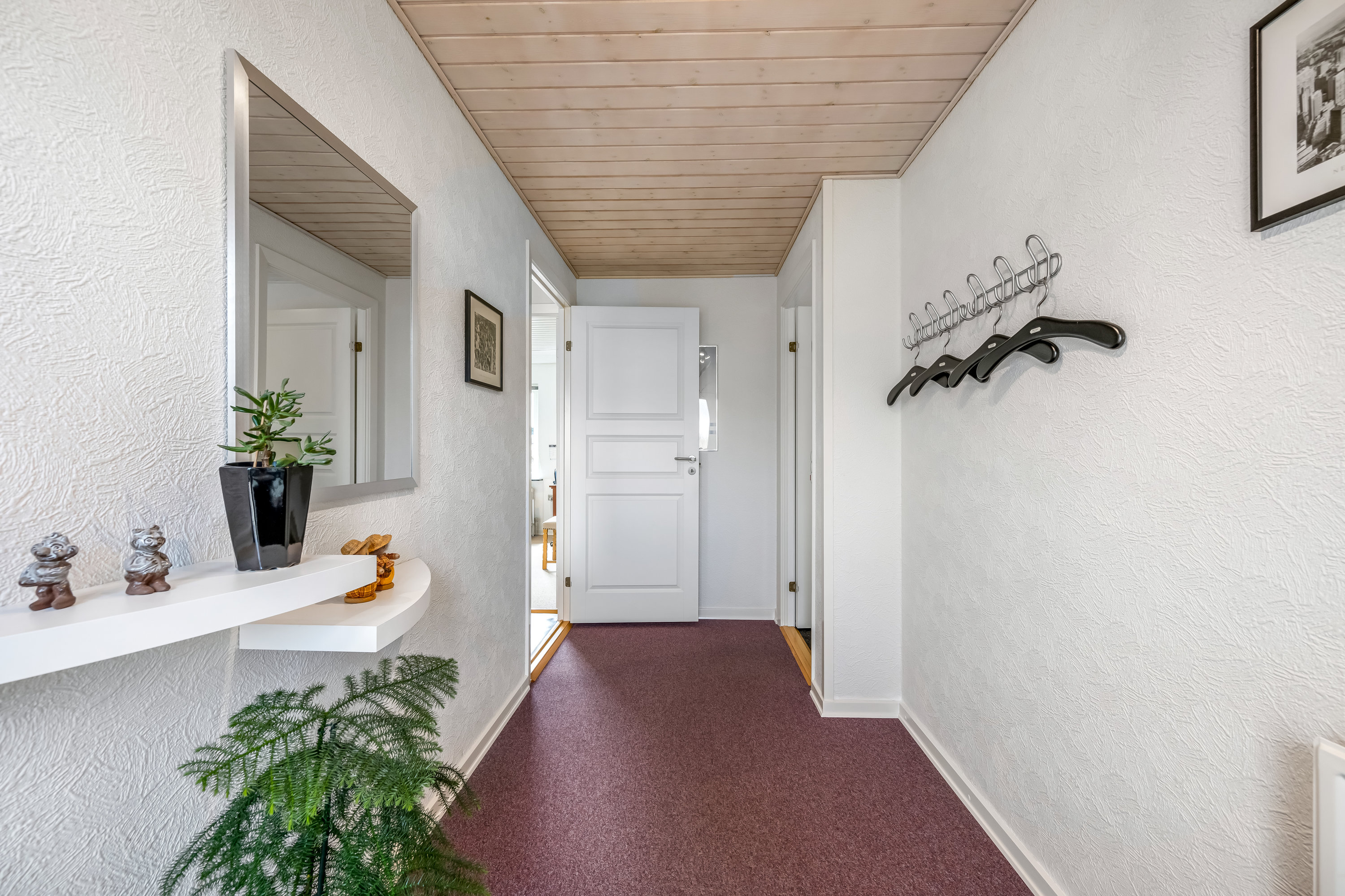 Fremhævet gang billede i fuldskærmstilstand. Billede af Uglevej 2, 6900 Skjern