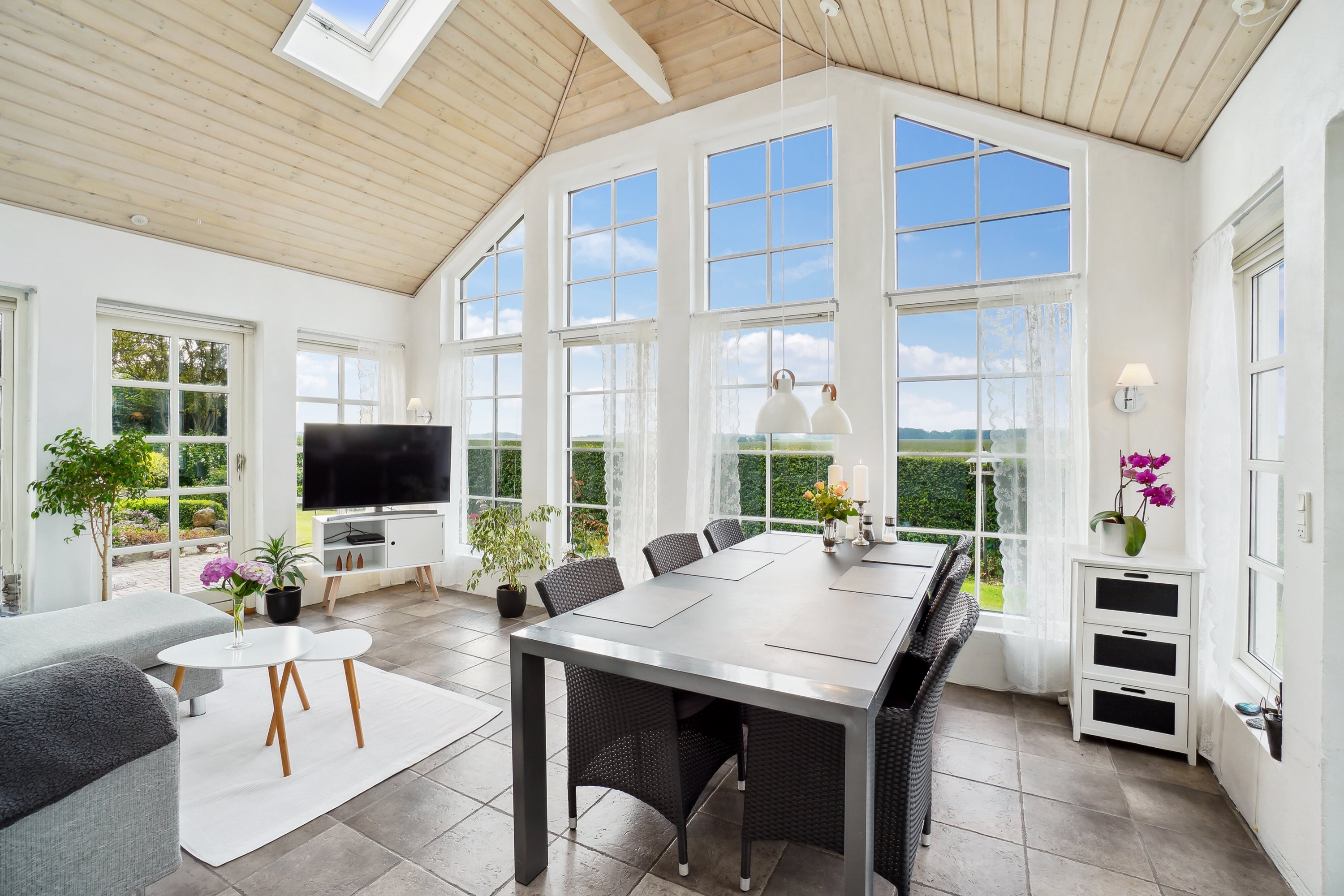 Fremhævet spisestue billede i fuldskærmstilstand. Billede af Lerdrupvej 18, Gylling, 8300 Odder