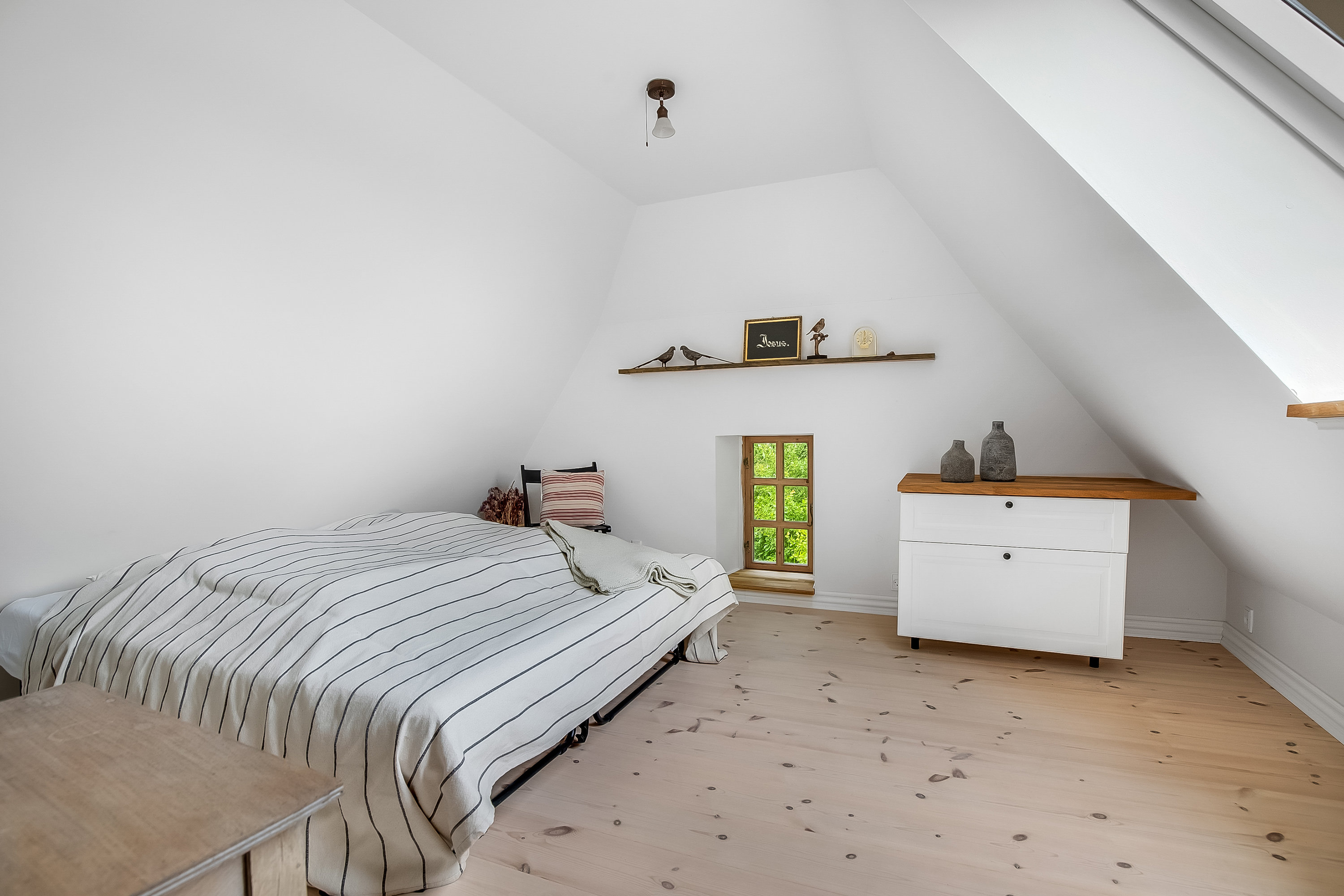 Fremhævet værelse billede i fuldskærmstilstand. Billede af Gl. Ålbovej 24, 6092 Sønder Stenderup