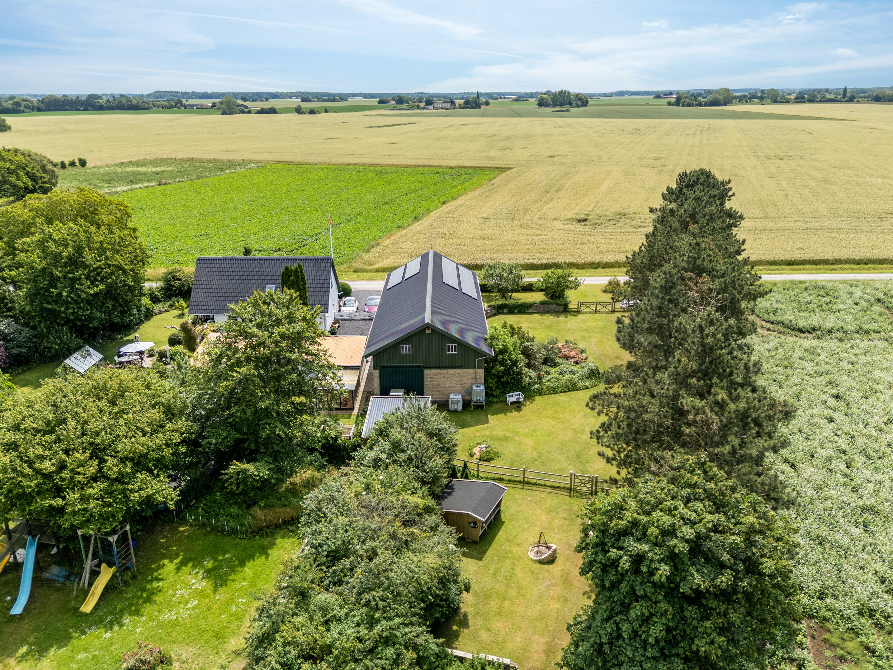 Fremhævet luftfoto billede i fuldskærmstilstand. Billede af Saltvig Hovvej 28, 4952 Stokkemarke