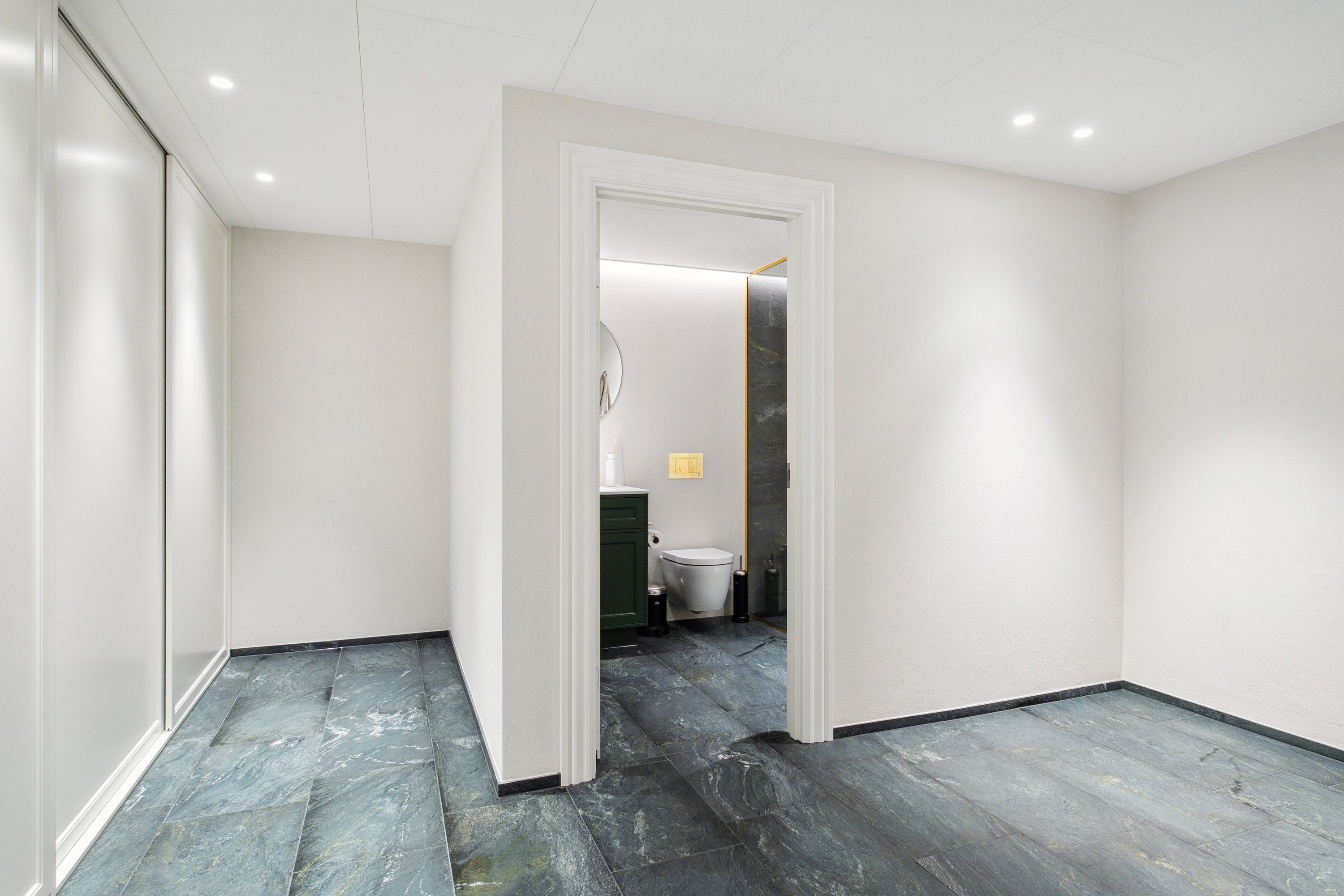 Fremhævet gang billede i fuldskærmstilstand. Billede af Fyrvej 46, 9990 Skagen