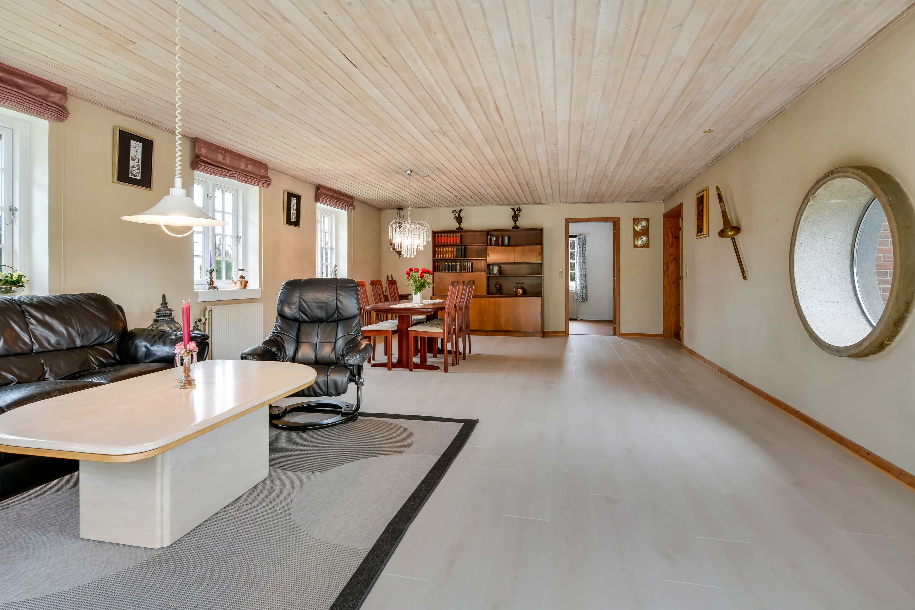 Fremhævet stue billede i fuldskærmstilstand. Billede af Bækkevej 5, 6623 Vorbasse