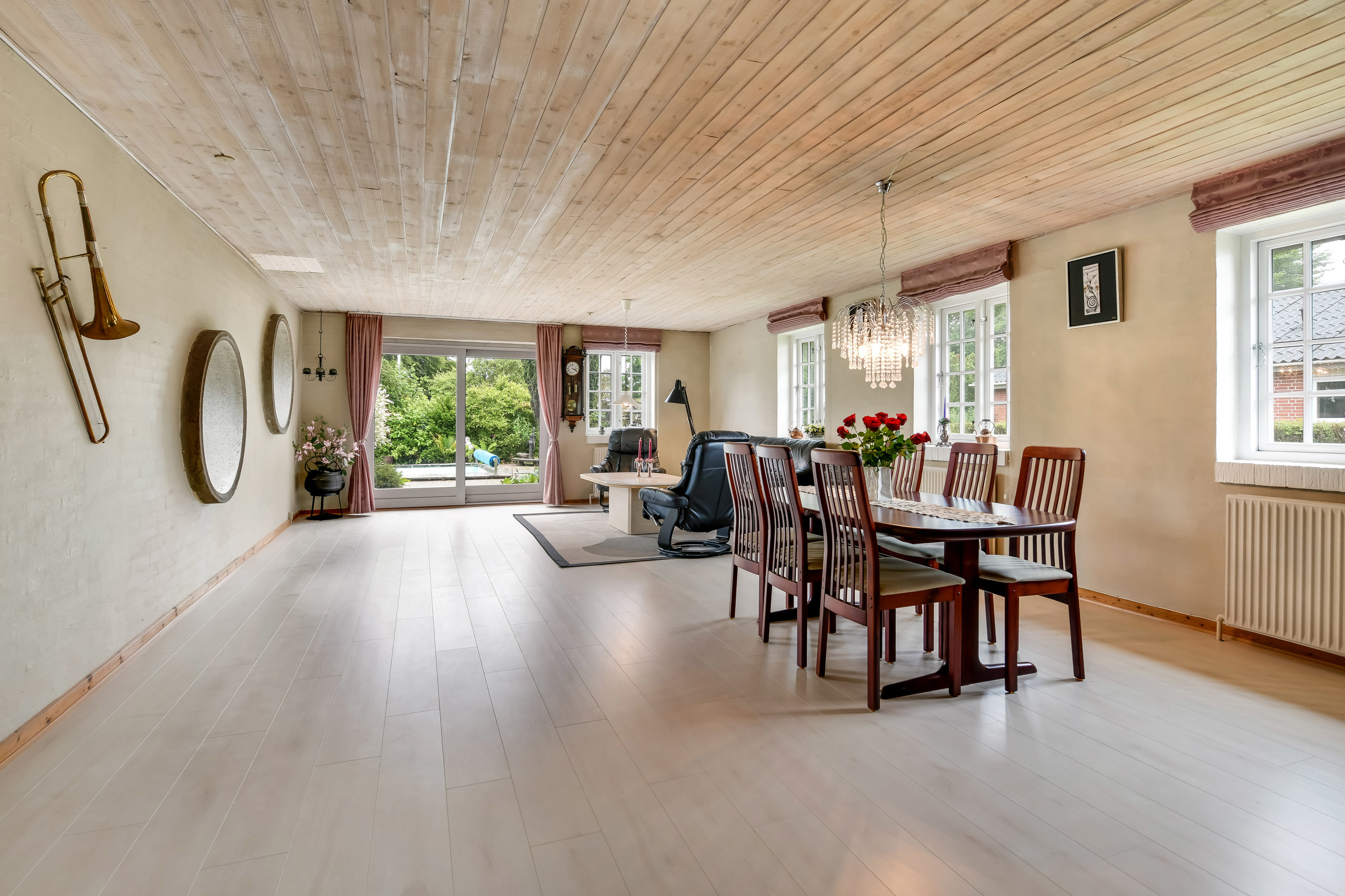 Miniaturebillede 1: stue. Billede af Bækkevej 5, 6623 Vorbasse