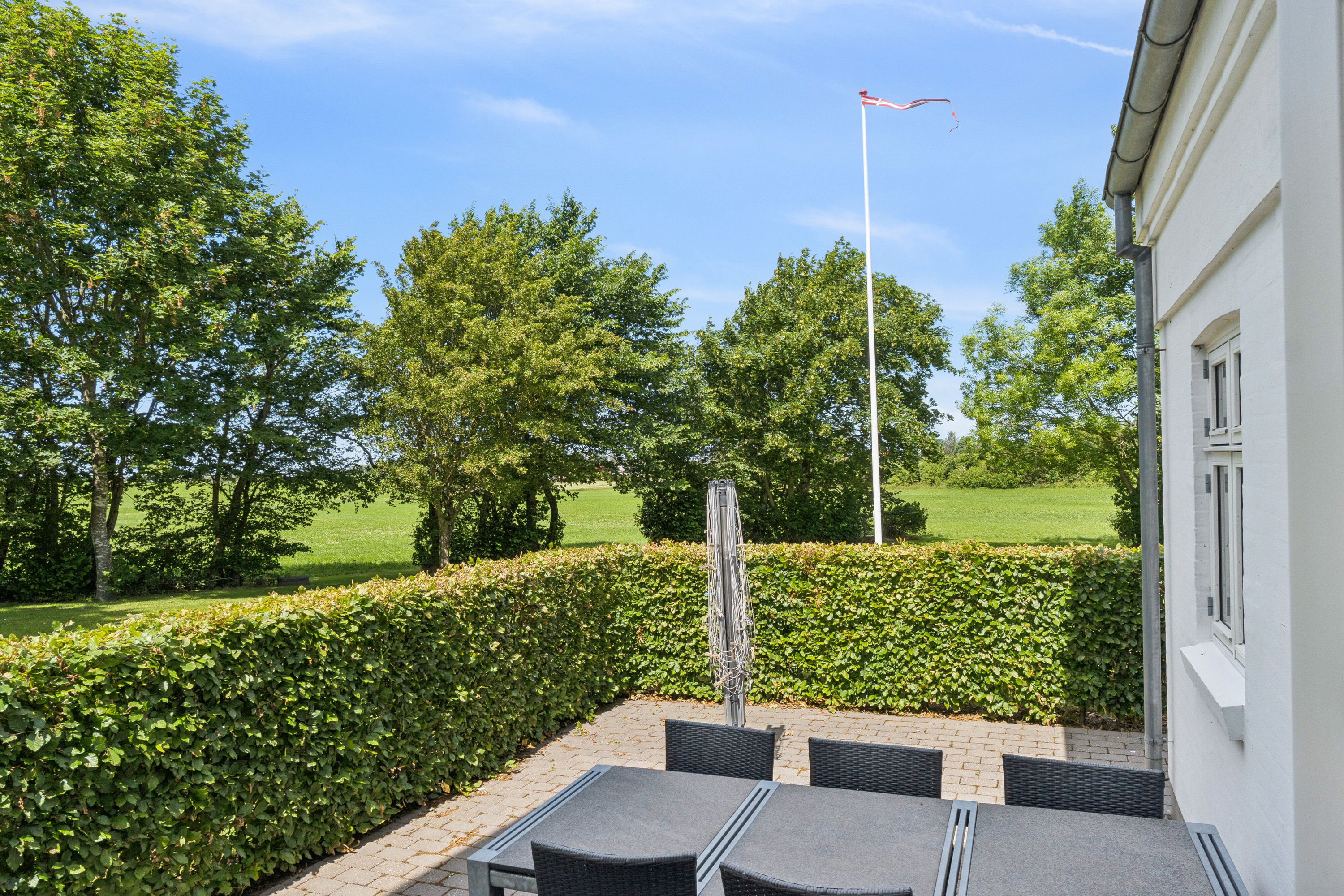 Fremhævet terrasse billede i fuldskærmstilstand. Billede af Astrupvej 132, 9870 Sindal