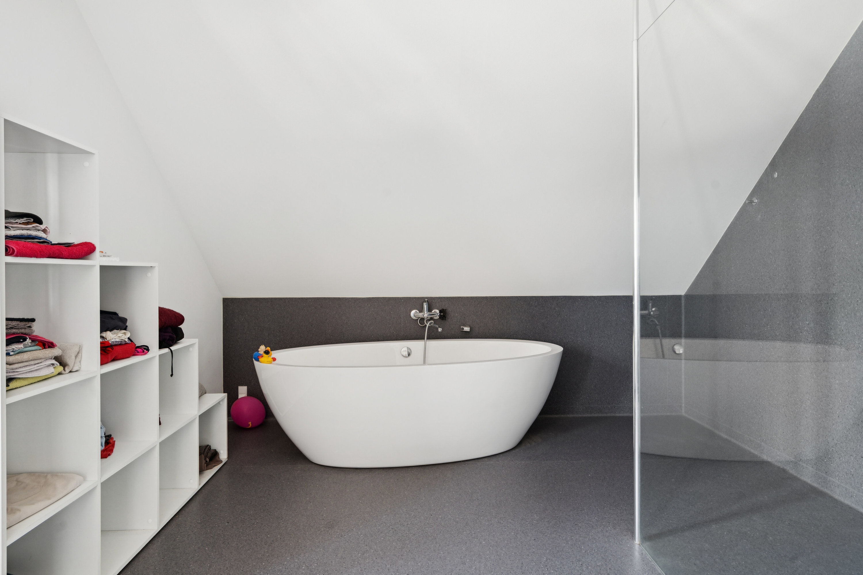 Fremhævet badeværelse billede i fuldskærmstilstand. Billede af Terkelsbøl Bygade 7, 6360 Tinglev