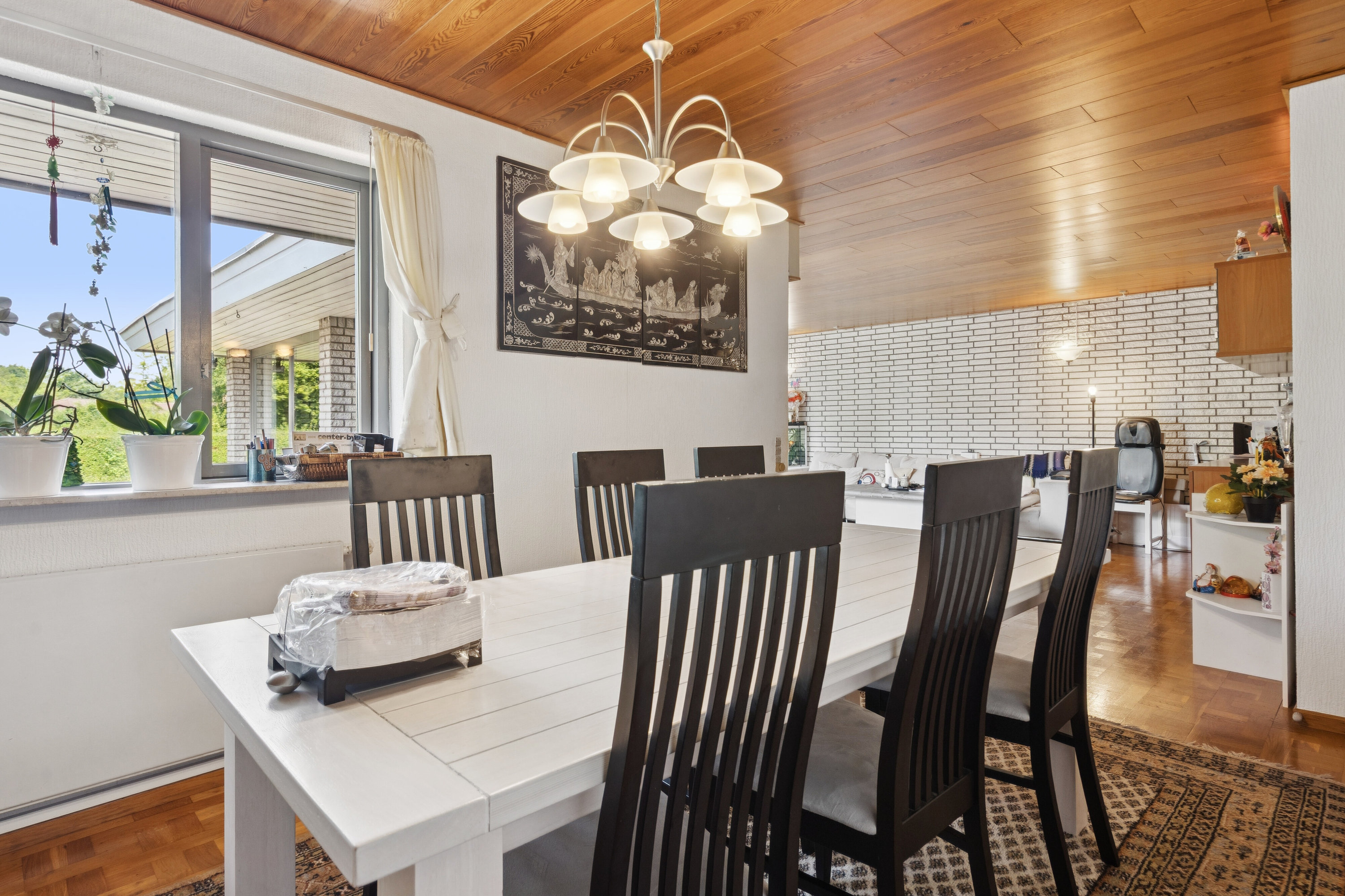 Fremhævet spisestue billede i fuldskærmstilstand. Billede af Bådvej 66, 5240 Odense NØ