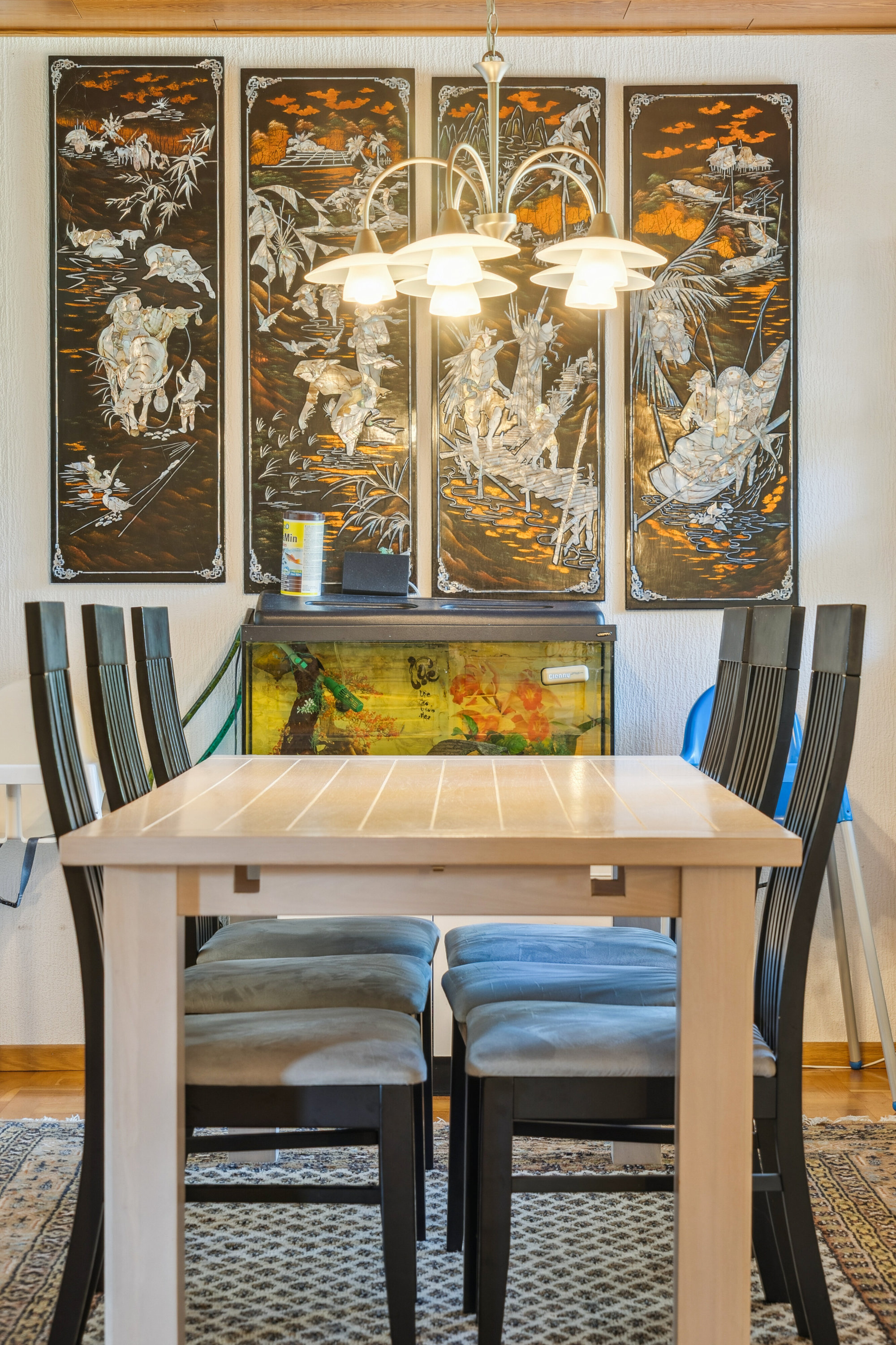 Fremhævet spisestue billede i fuldskærmstilstand. Billede af Bådvej 66, 5240 Odense NØ