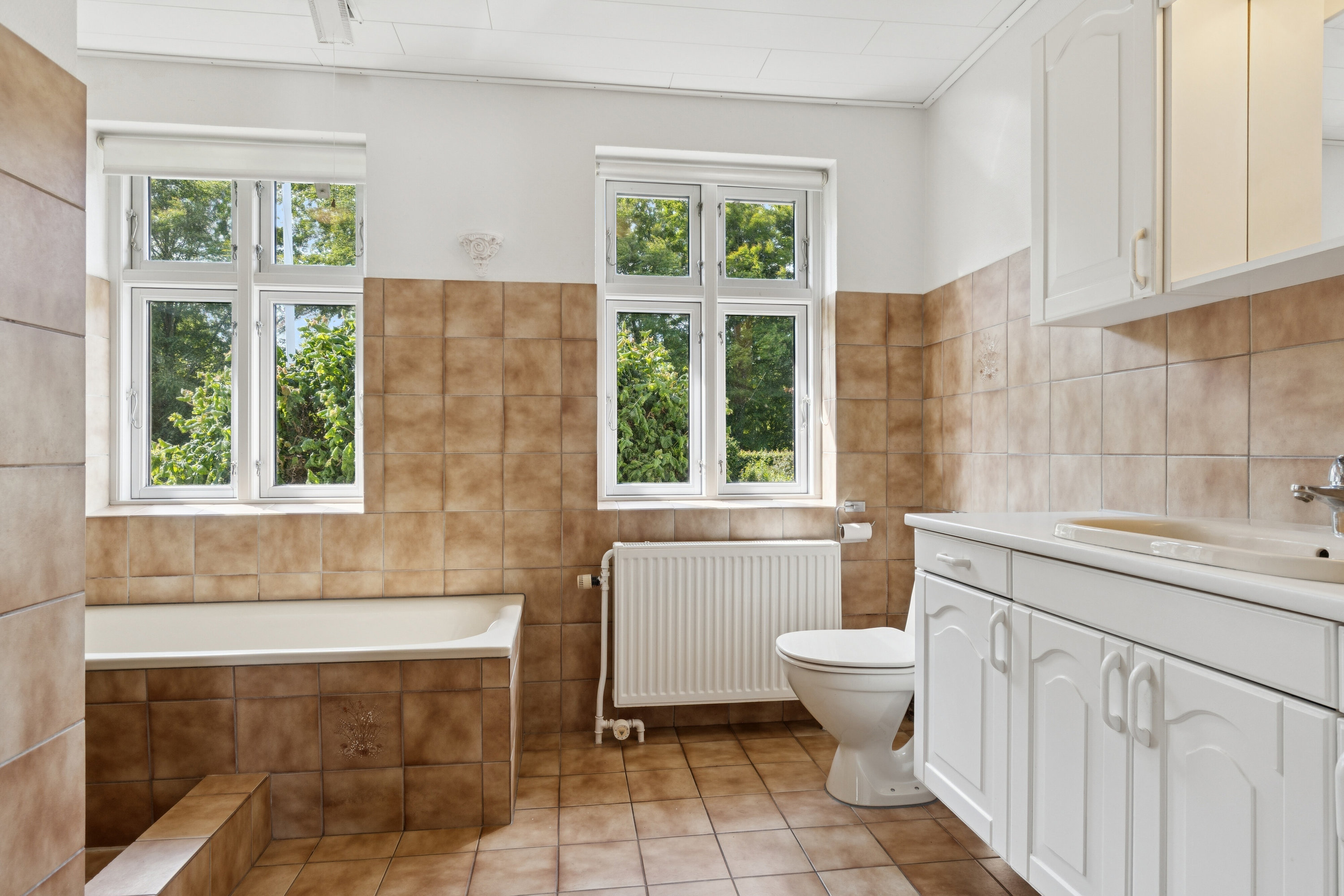 Fremhævet badeværelse billede i fuldskærmstilstand. Billede af Jerupvej 365, Mosbjerg, 9870 Sindal