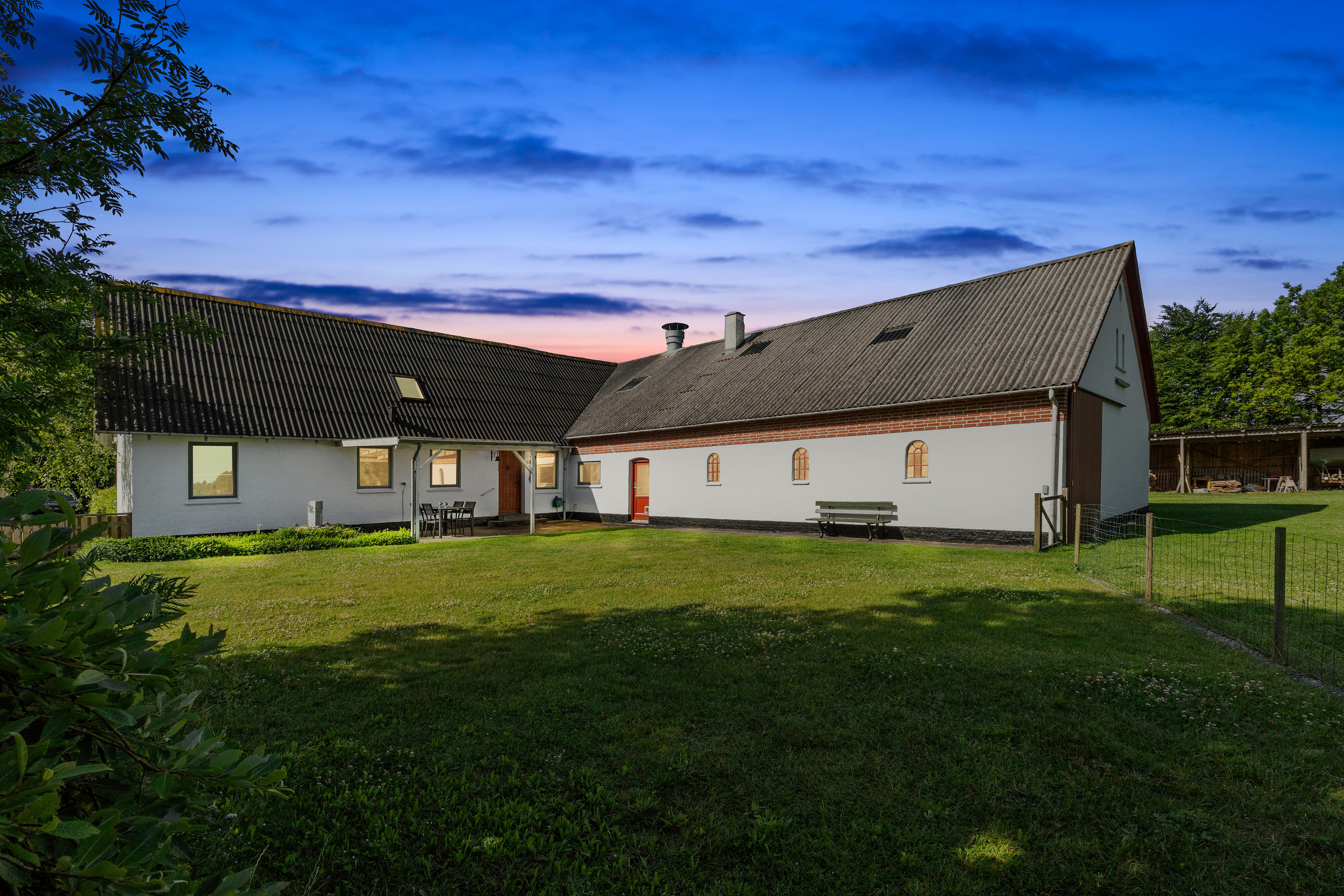 Fremhævet set fra haven billede i fuldskærmstilstand. Billede af Jerupvej 365, Mosbjerg, 9870 Sindal