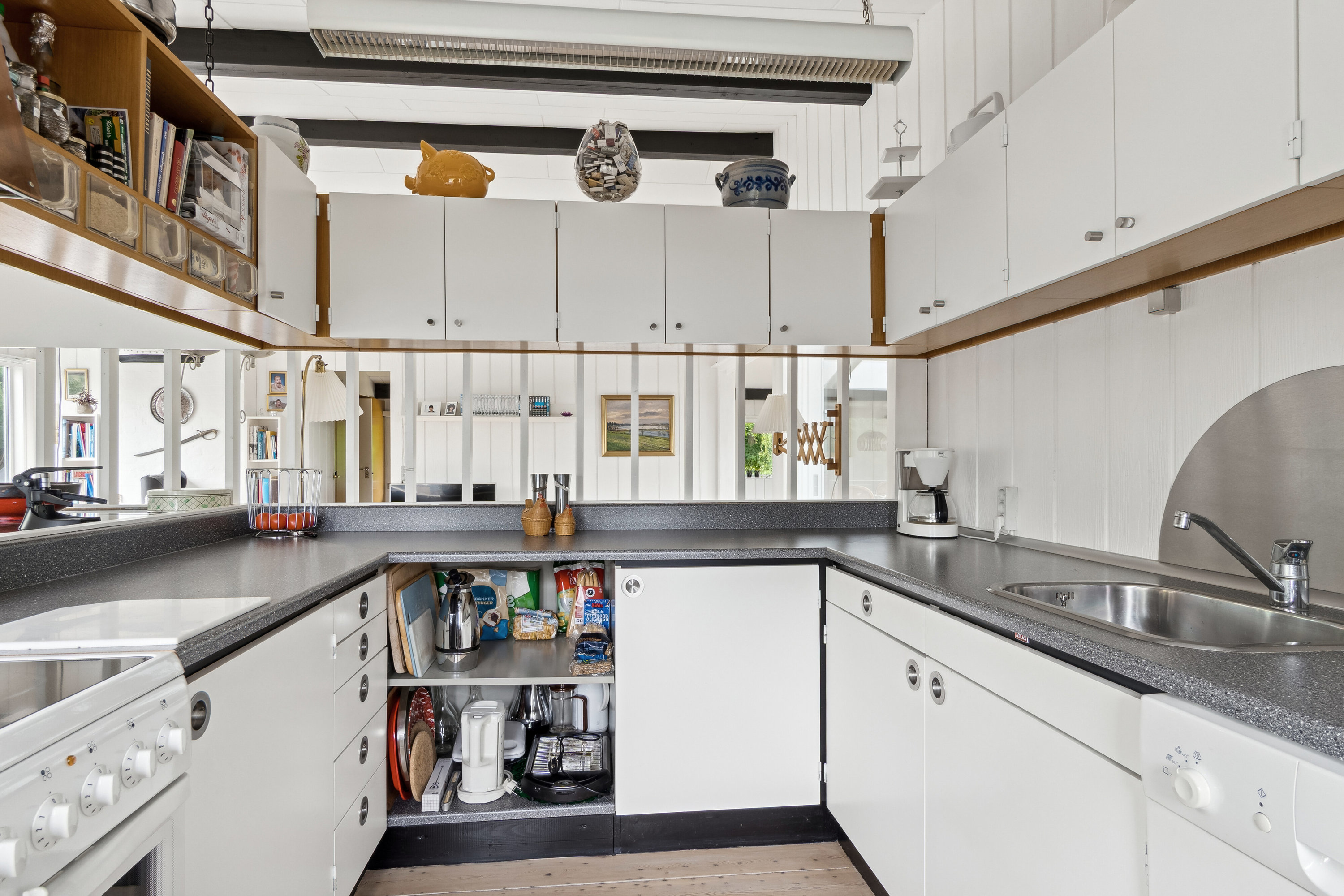 Fremhævet køkken billede i fuldskærmstilstand. Billede af Vibo Strandvej 11, 4500 Nykøbing Sj