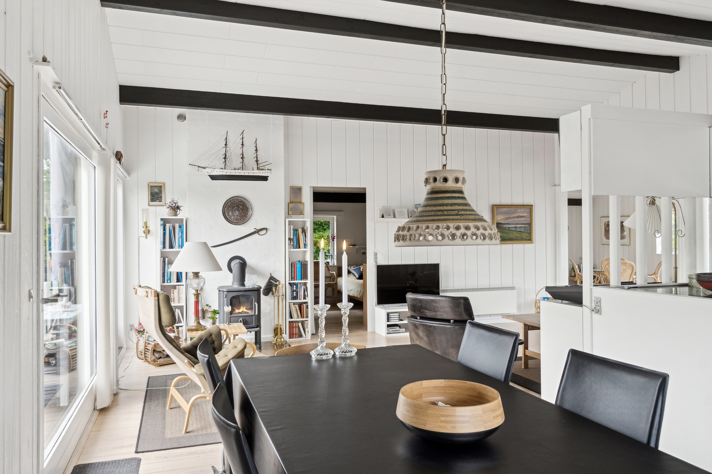 Fremhævet spisestue billede i fuldskærmstilstand. Billede af Vibo Strandvej 11, 4500 Nykøbing Sj