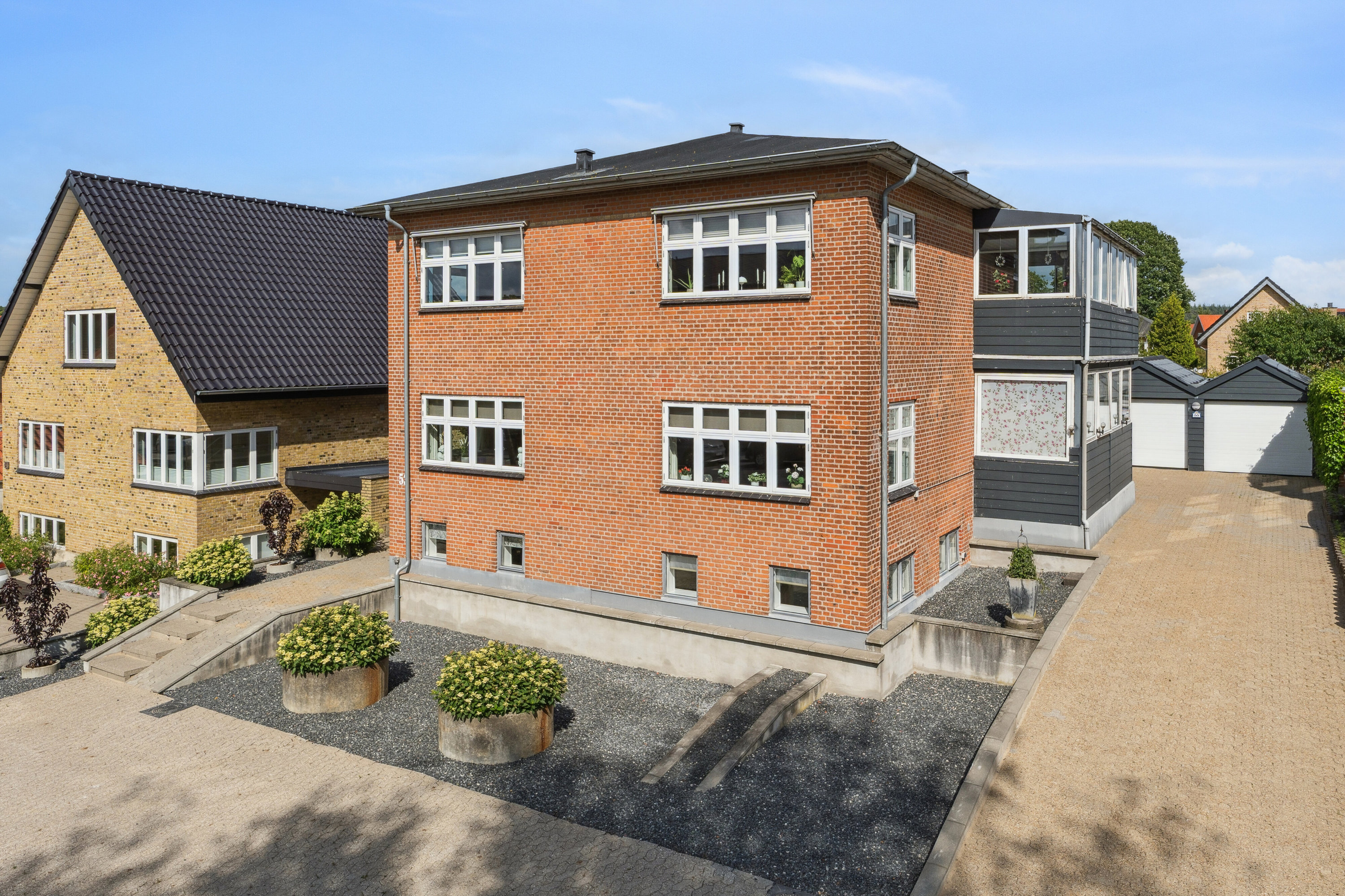 Miniaturebillede 1: udendørs. Billede af Frederiksberggade 53, 8600 Silkeborg