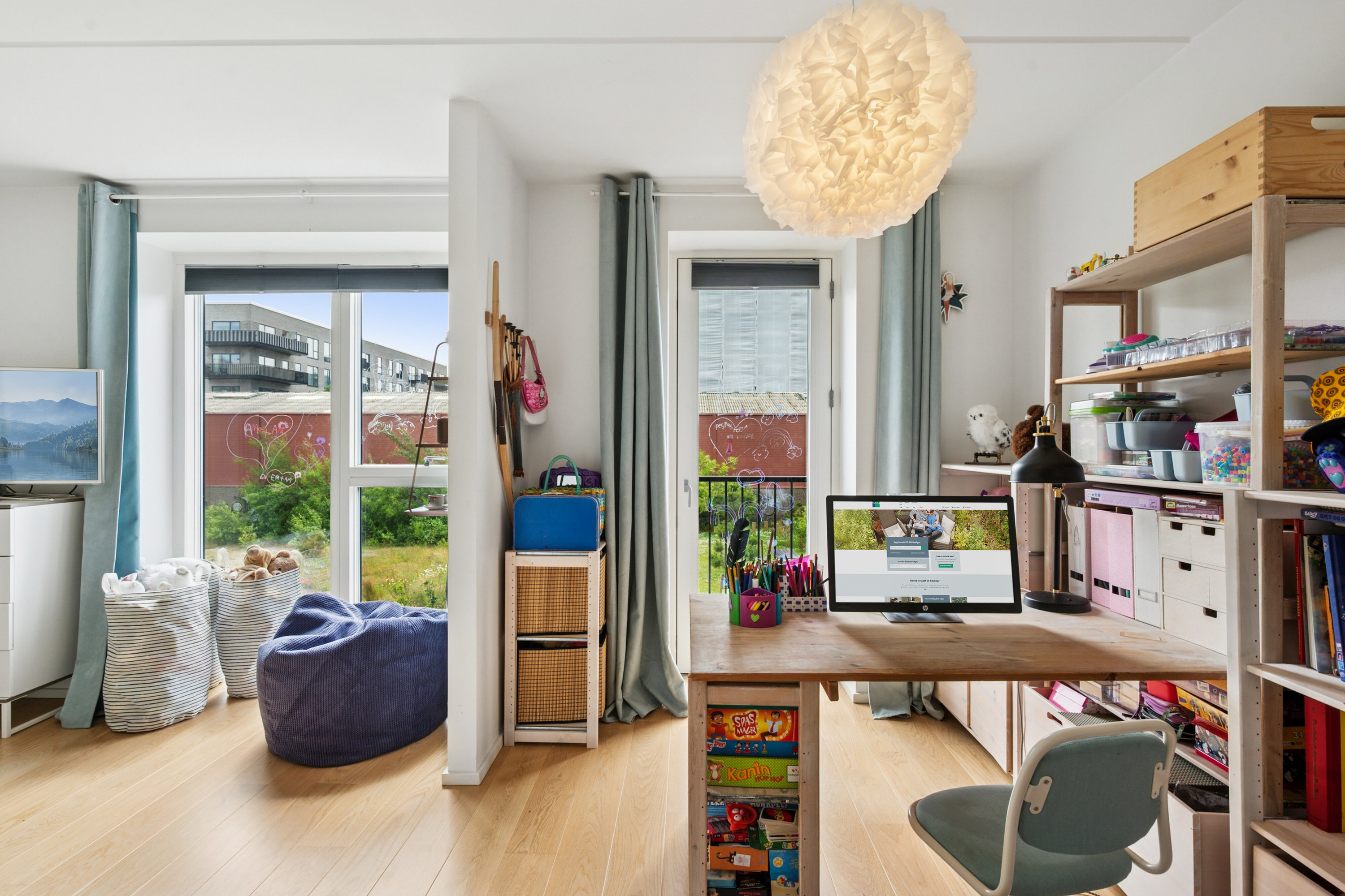 Fremhævet stue billede i fuldskærmstilstand. Billede af Amager Strandvej 118A, 2300 København S