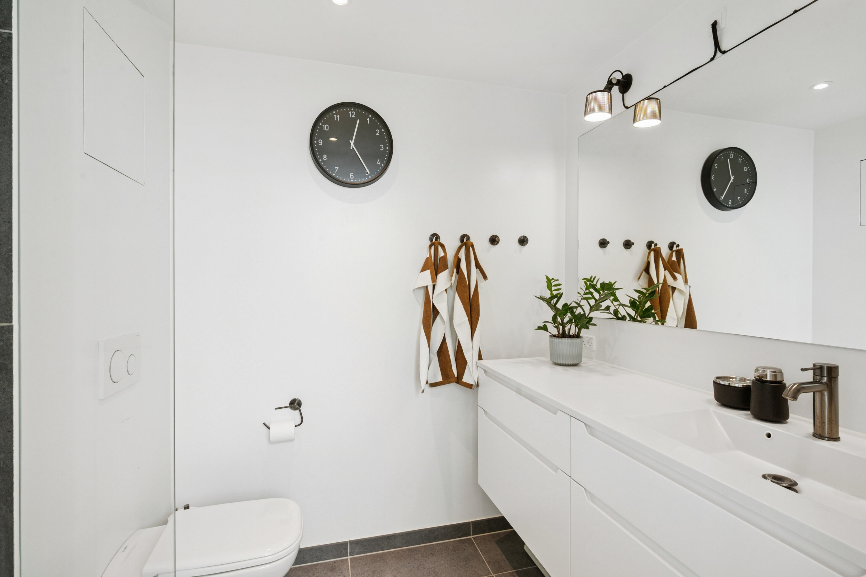 Fremhævet badeværelse billede i fuldskærmstilstand. Billede af Amager Strandvej 118A, 2300 København S