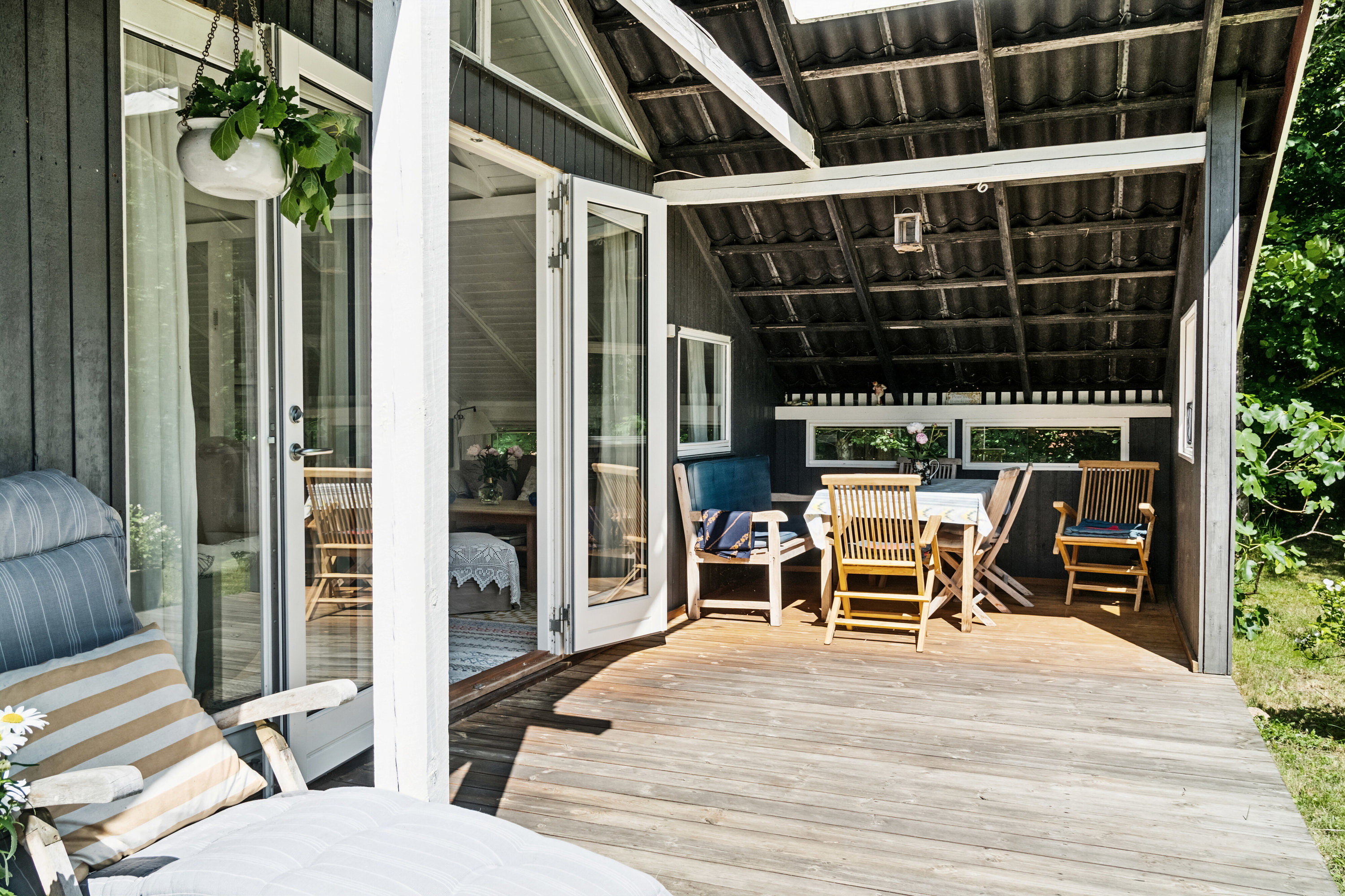 Fremhævet overdækket terrasse billede i fuldskærmstilstand. Billede af Nåletræsvænget 5, 4581 Rørvig