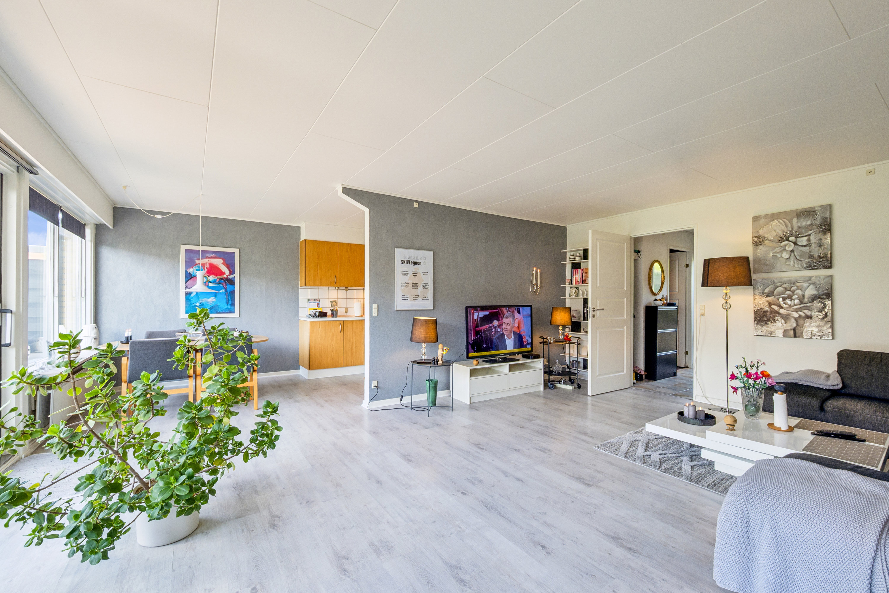 Fremhævet stue billede i fuldskærmstilstand. Billede af Hybenvej 87, 7800 Skive