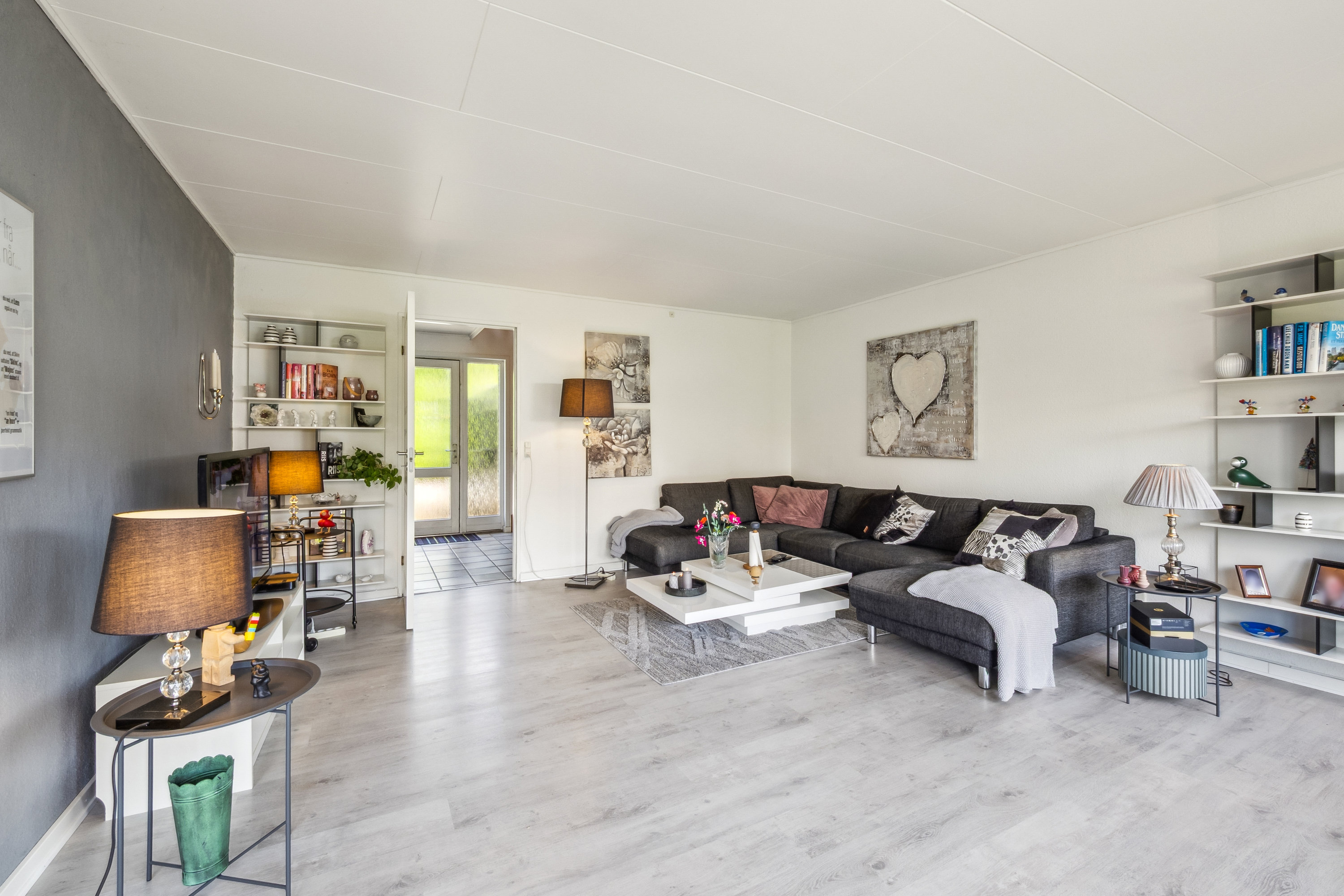 Fremhævet stue billede i fuldskærmstilstand. Billede af Hybenvej 87, 7800 Skive