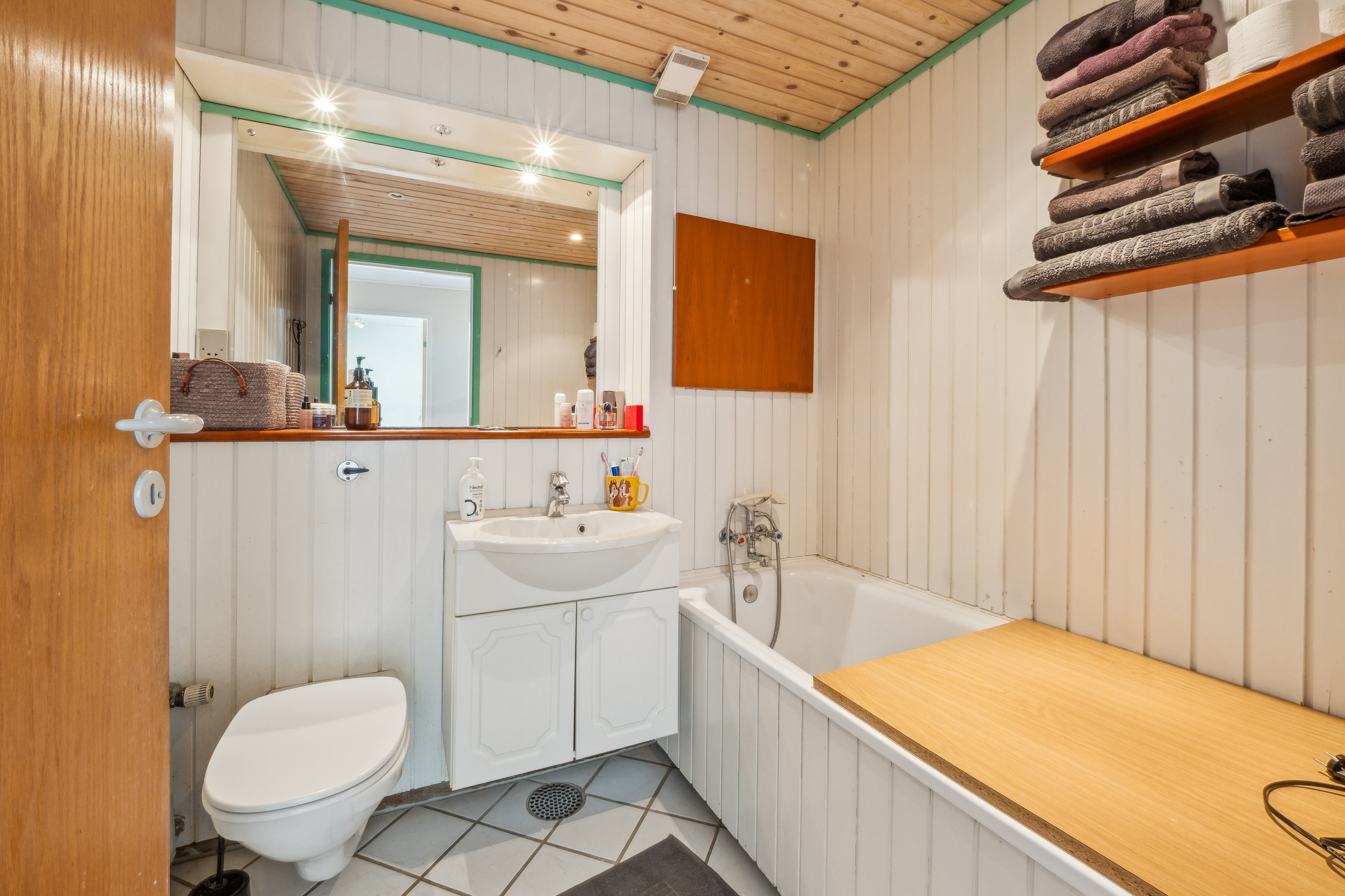 Fremhævet badeværelse billede i fuldskærmstilstand. Billede af Hybenvej 87, 7800 Skive