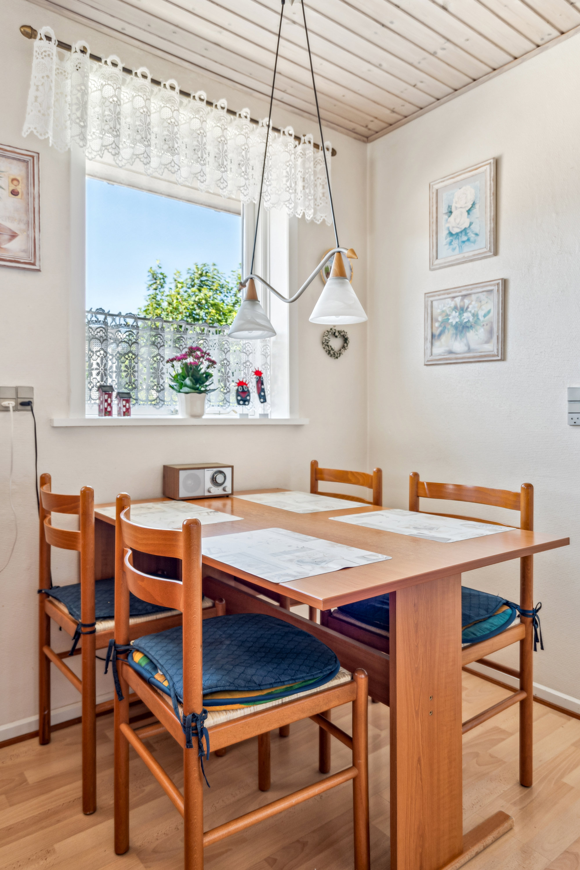 Fremhævet spisestue billede i fuldskærmstilstand. Billede af Parallelvej 20, 9982 Ålbæk