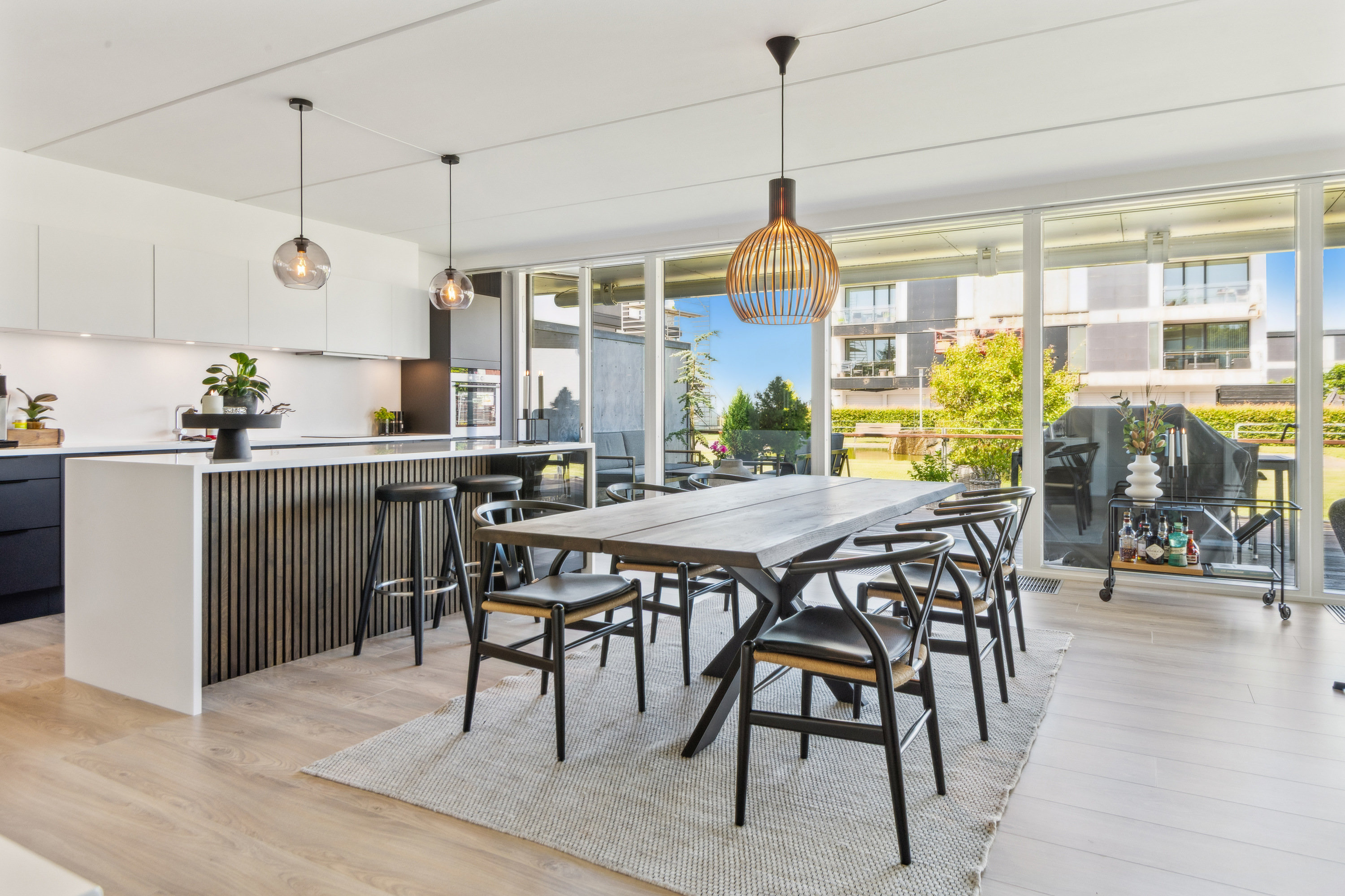 Fremhævet stue billede i fuldskærmstilstand. Billede af Søndertoft 5, st.. th., 9000 Aalborg