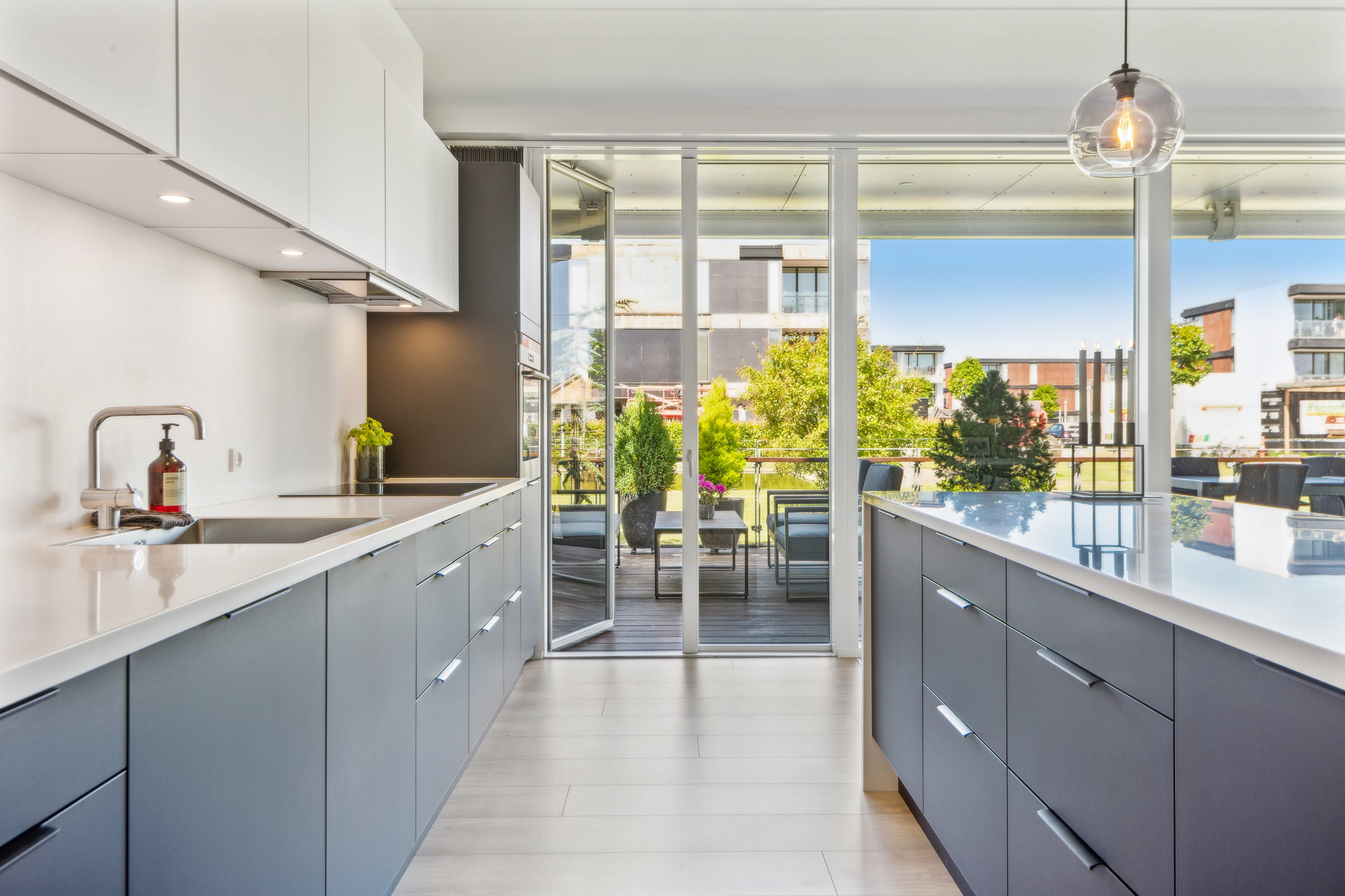 Fremhævet køkken billede i fuldskærmstilstand. Billede af Søndertoft 5, st.. th., 9000 Aalborg