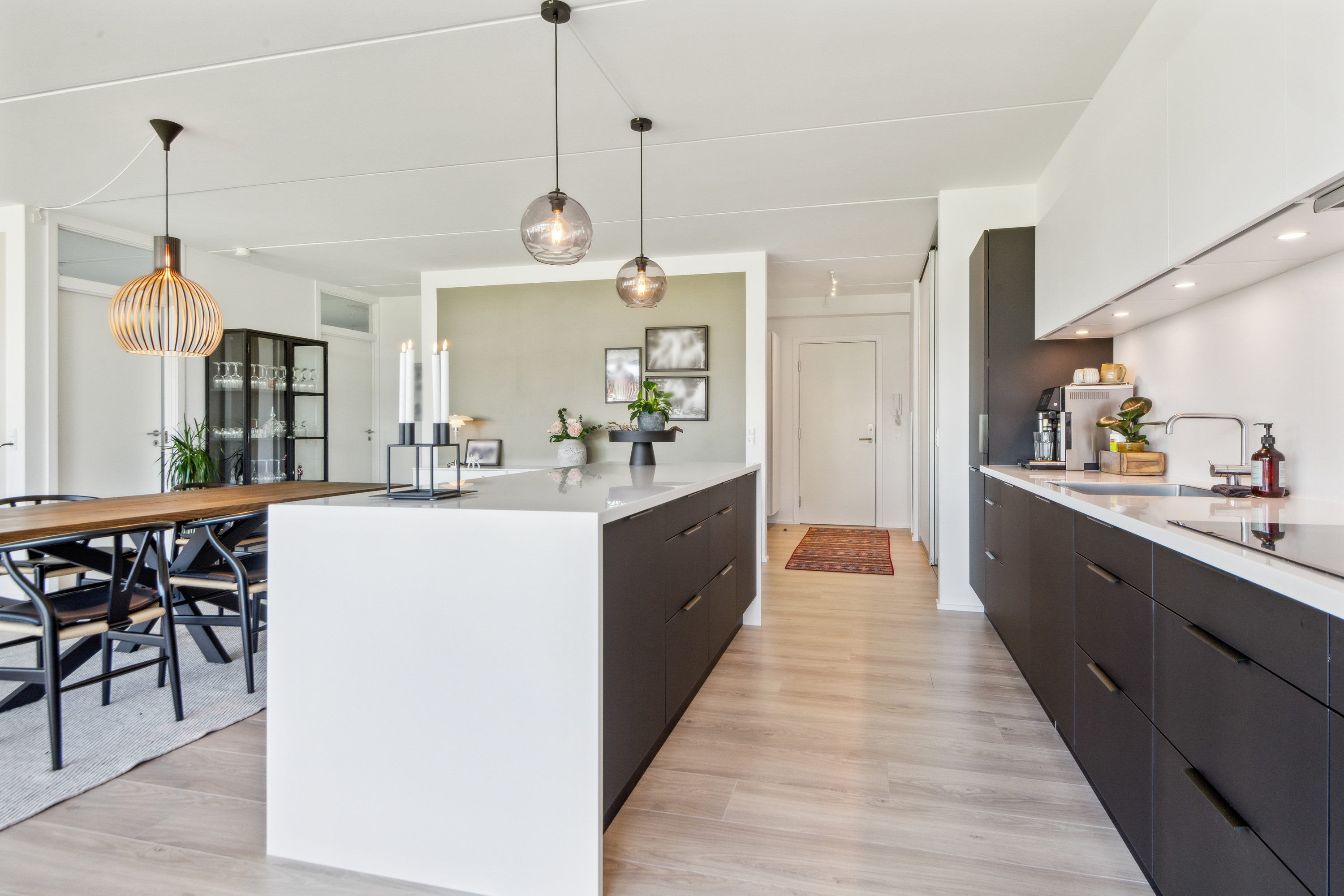 Fremhævet køkken billede i fuldskærmstilstand. Billede af Søndertoft 5, st.. th., 9000 Aalborg