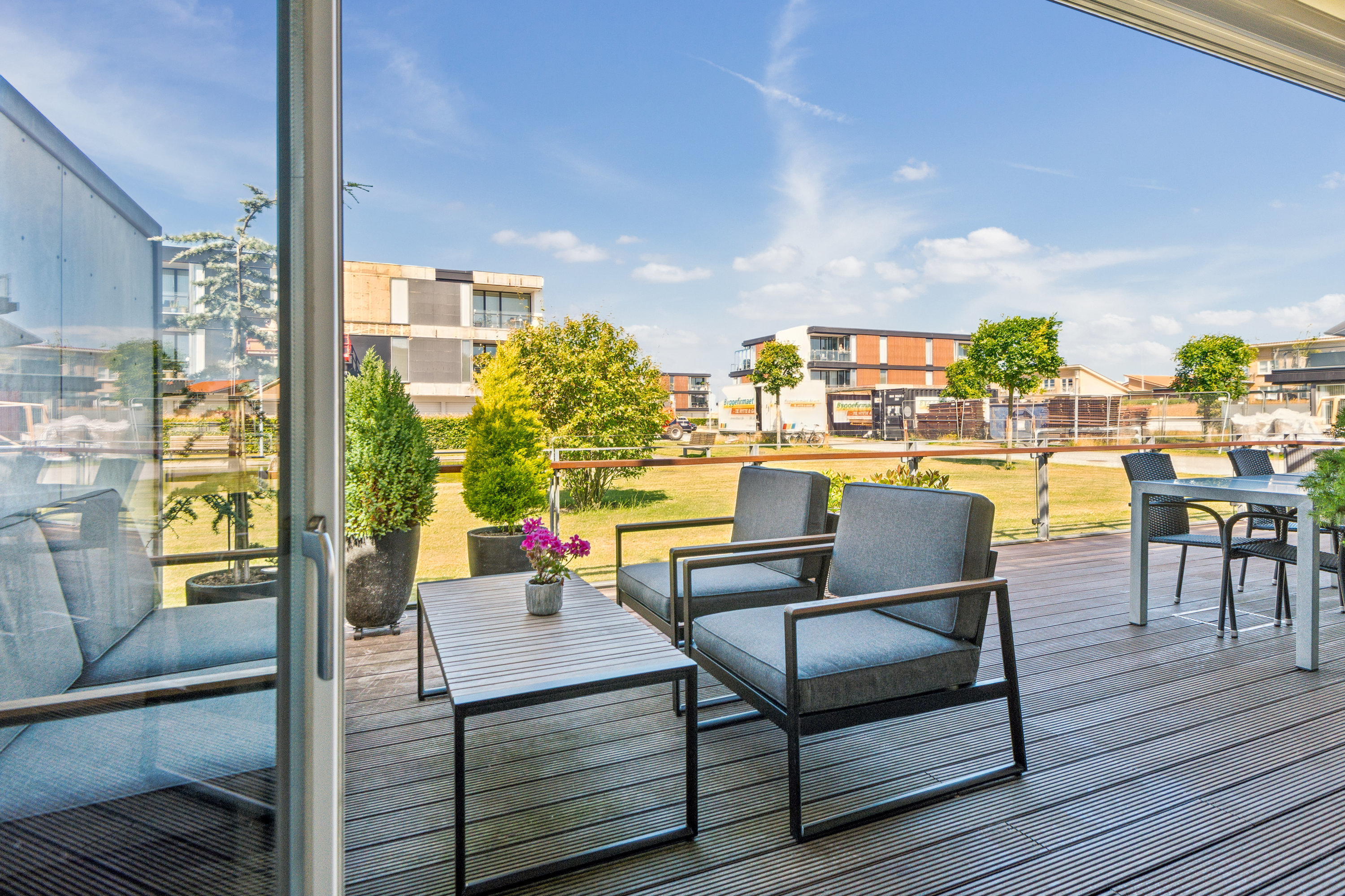 Fremhævet terrasse billede i fuldskærmstilstand. Billede af Søndertoft 5, st.. th., 9000 Aalborg