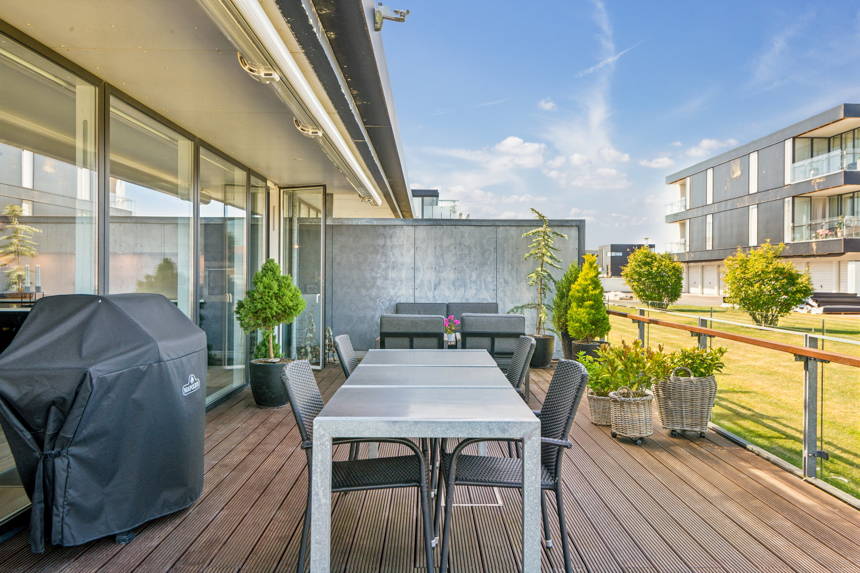 Fremhævet terrasse billede i fuldskærmstilstand. Billede af Søndertoft 5, st.. th., 9000 Aalborg