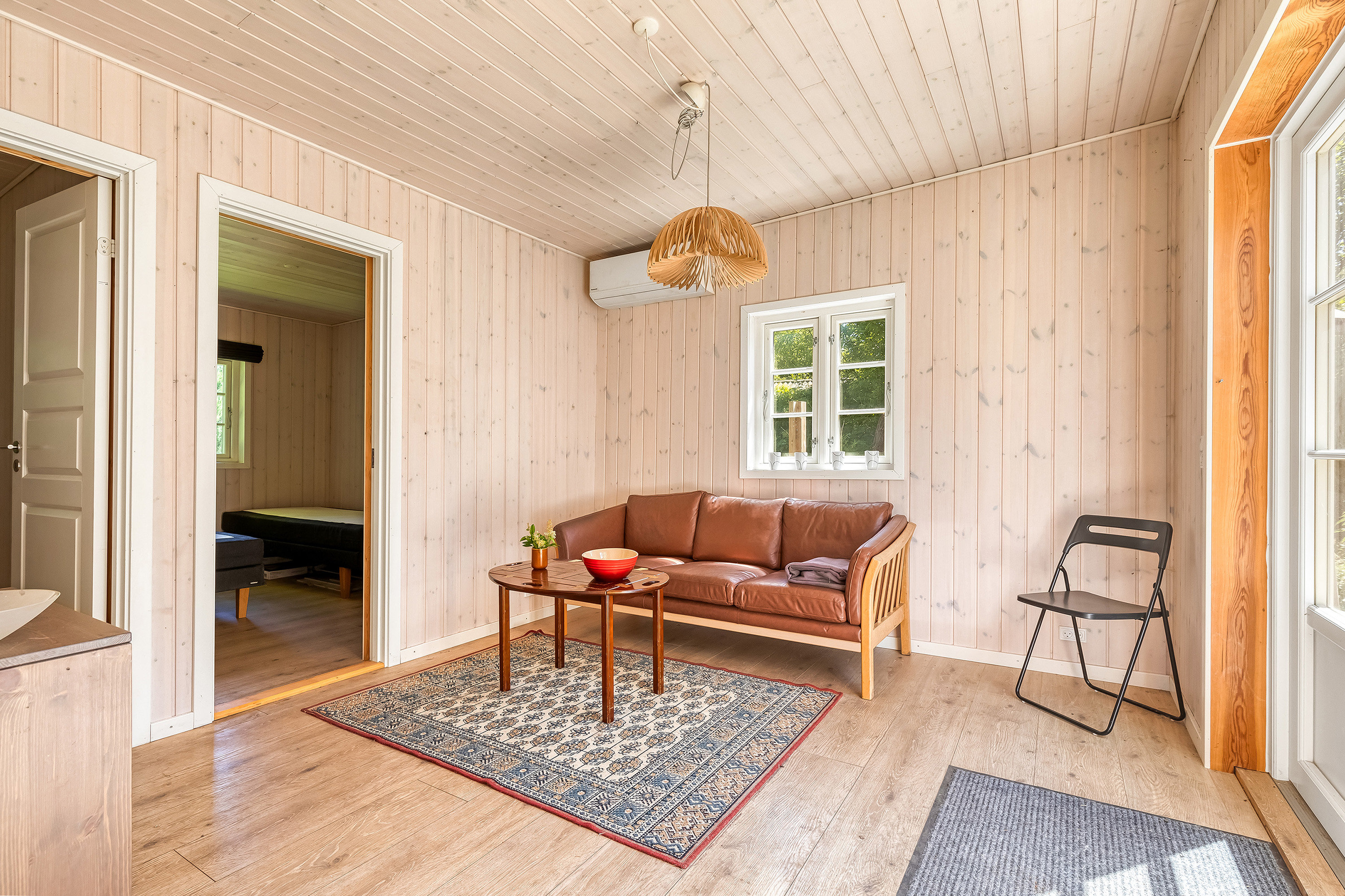 Fremhævet stue billede i fuldskærmstilstand. Billede af Hyldeager 11, Over Draaby Strand, 3630 Jægerspris