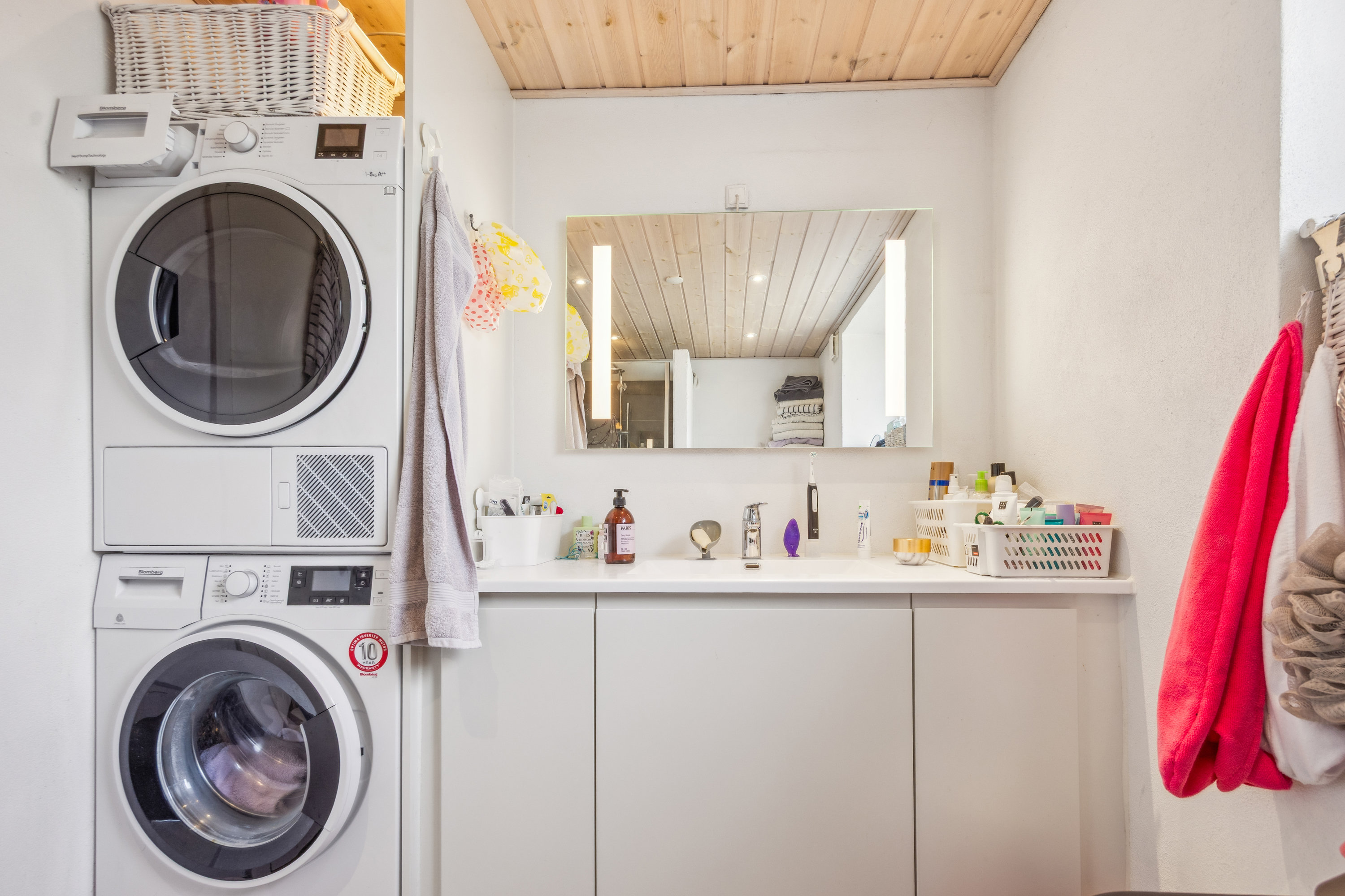 Fremhævet badeværelse billede i fuldskærmstilstand. Billede af Ellebæk 10, 9400 Nørresundby