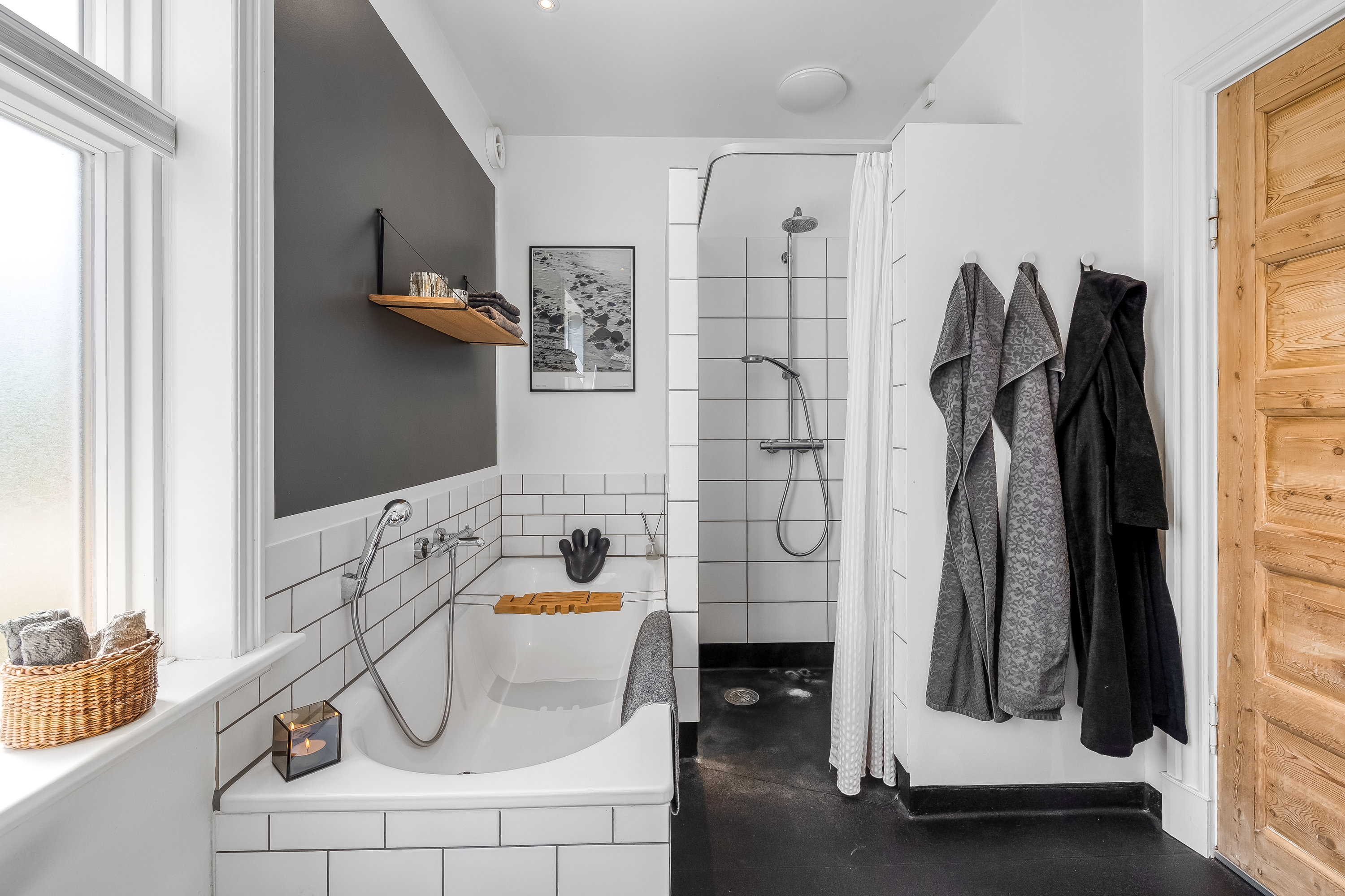 Fremhævet badeværelse billede i fuldskærmstilstand. Billede af Hoffgaardsvej 10, 6950 Ringkøbing