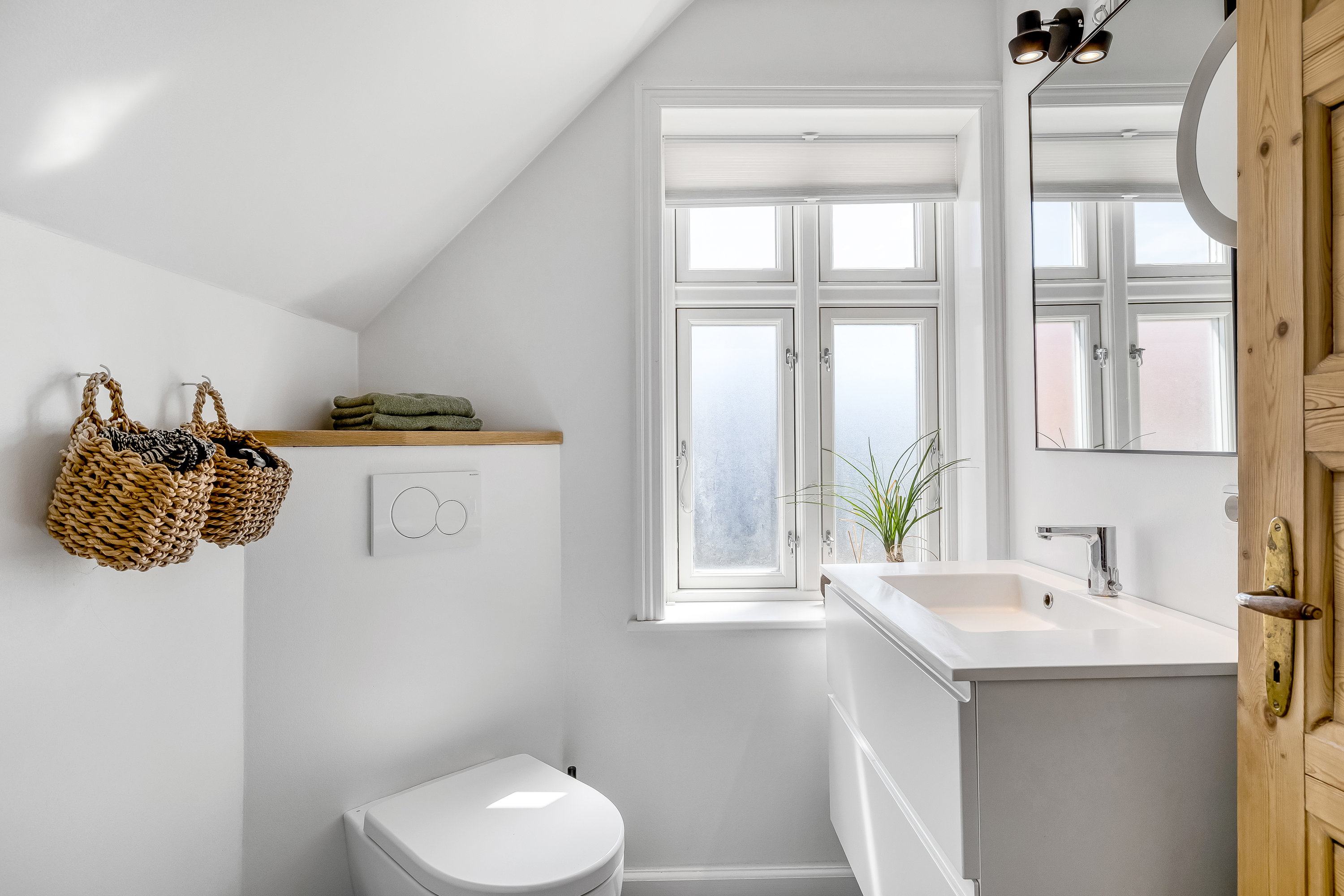 Fremhævet badeværelse billede i fuldskærmstilstand. Billede af Hoffgaardsvej 10, 6950 Ringkøbing