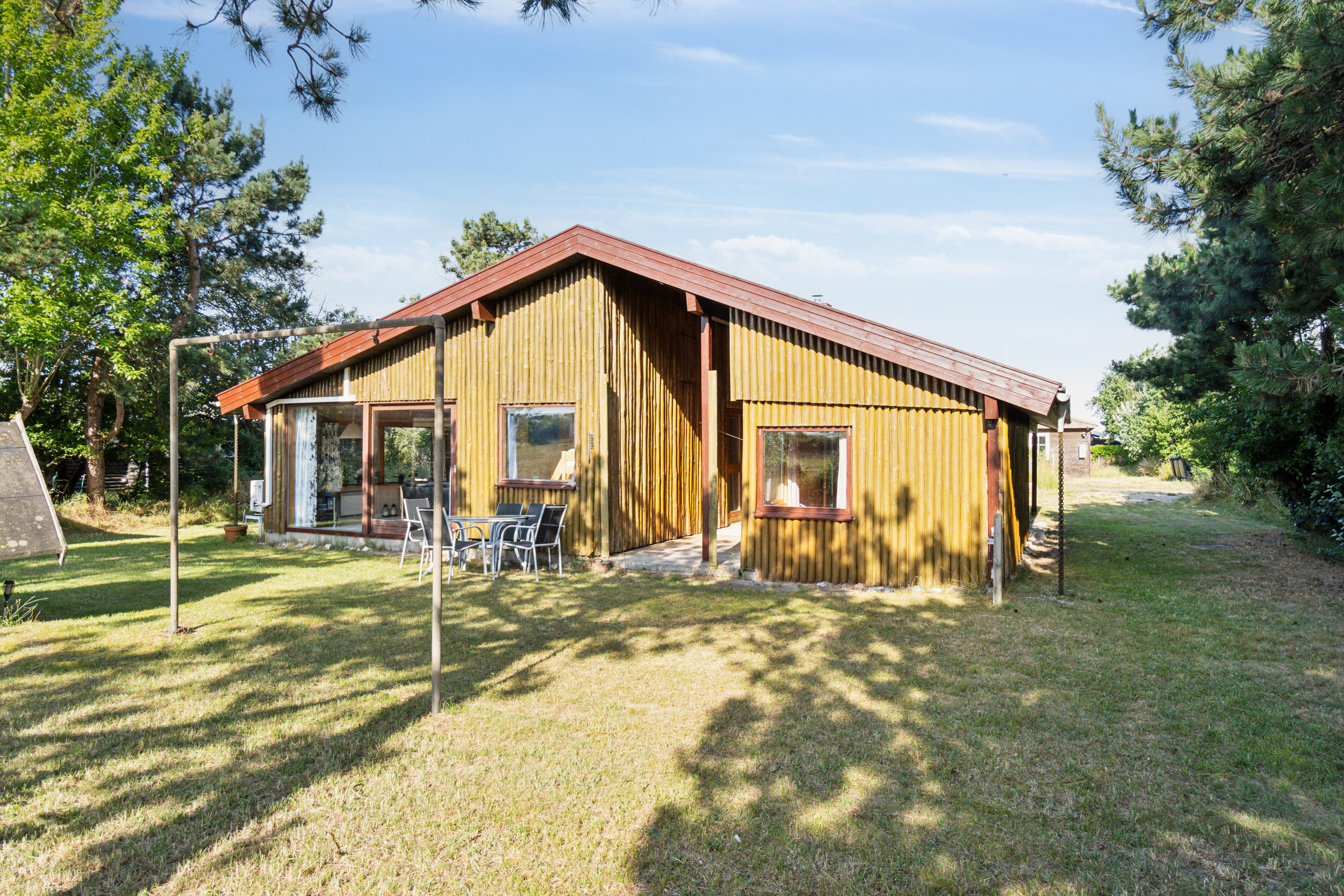 Fremhævet set fra haven billede i fuldskærmstilstand. Billede af Hybenvej 17, Kobæk, 4230 Skælskør