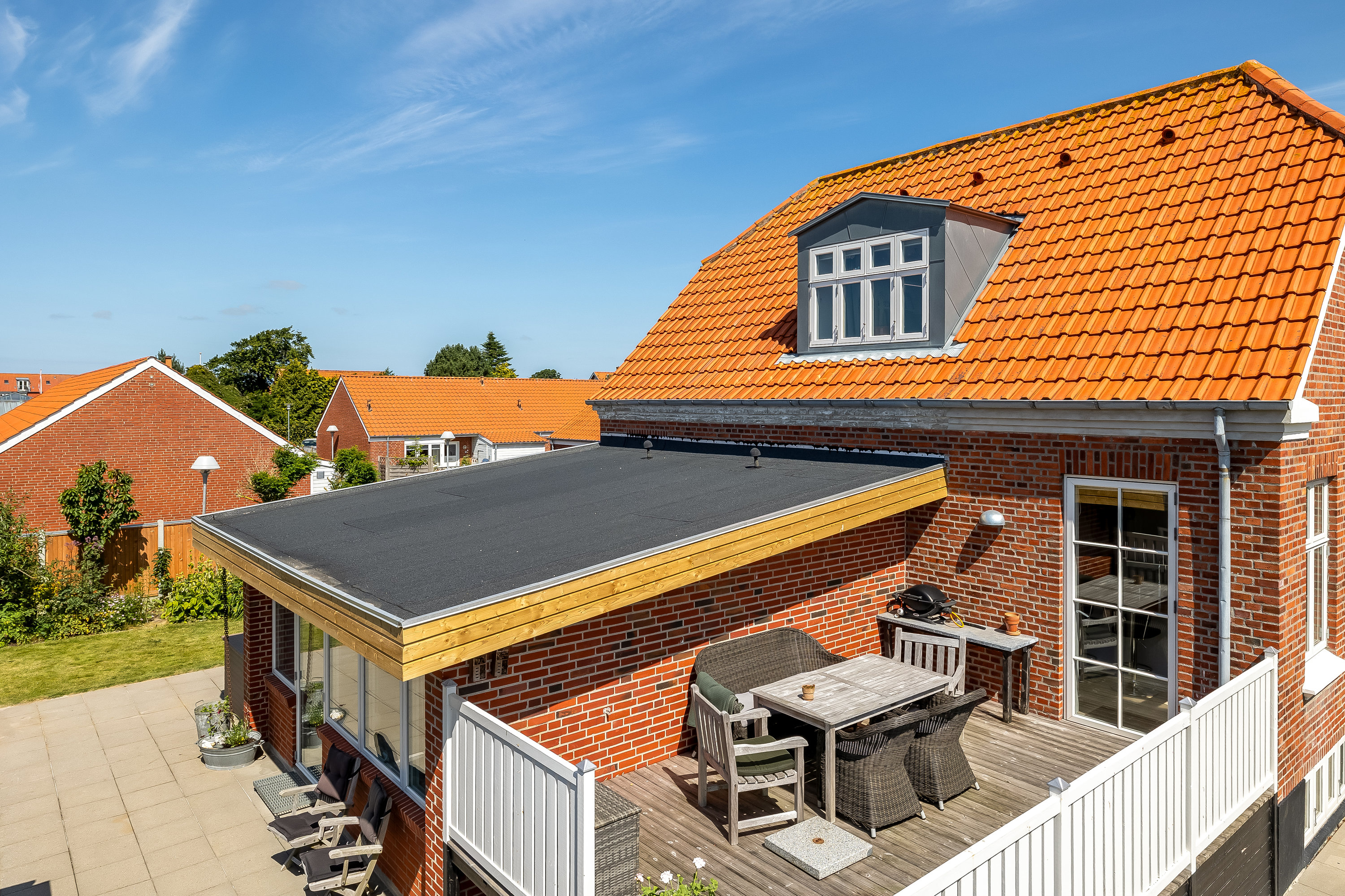 Fremhævet terrasse billede i fuldskærmstilstand. Billede af Hoffgaardsvej 10, 6950 Ringkøbing