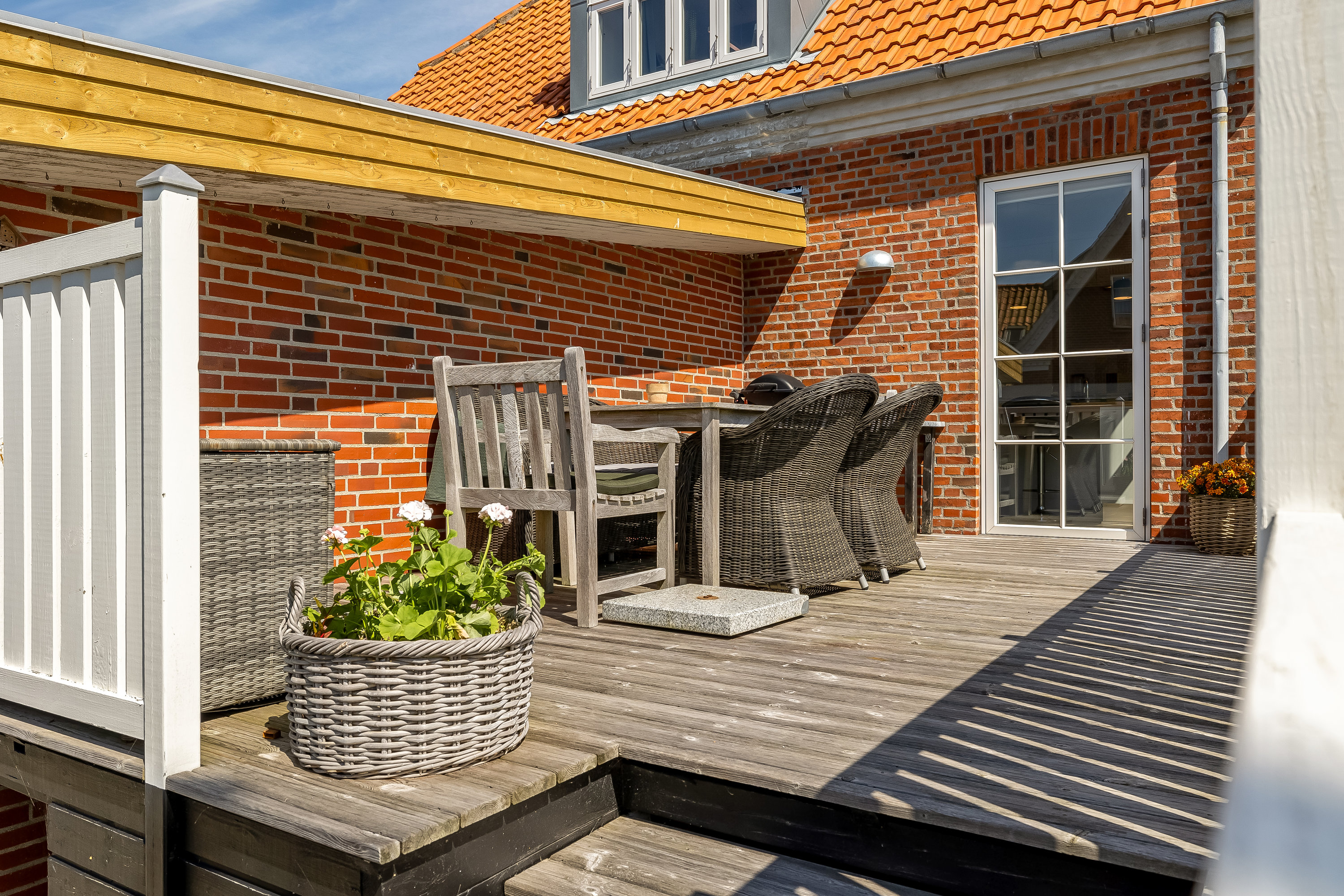 Fremhævet terrasse billede i fuldskærmstilstand. Billede af Hoffgaardsvej 10, 6950 Ringkøbing