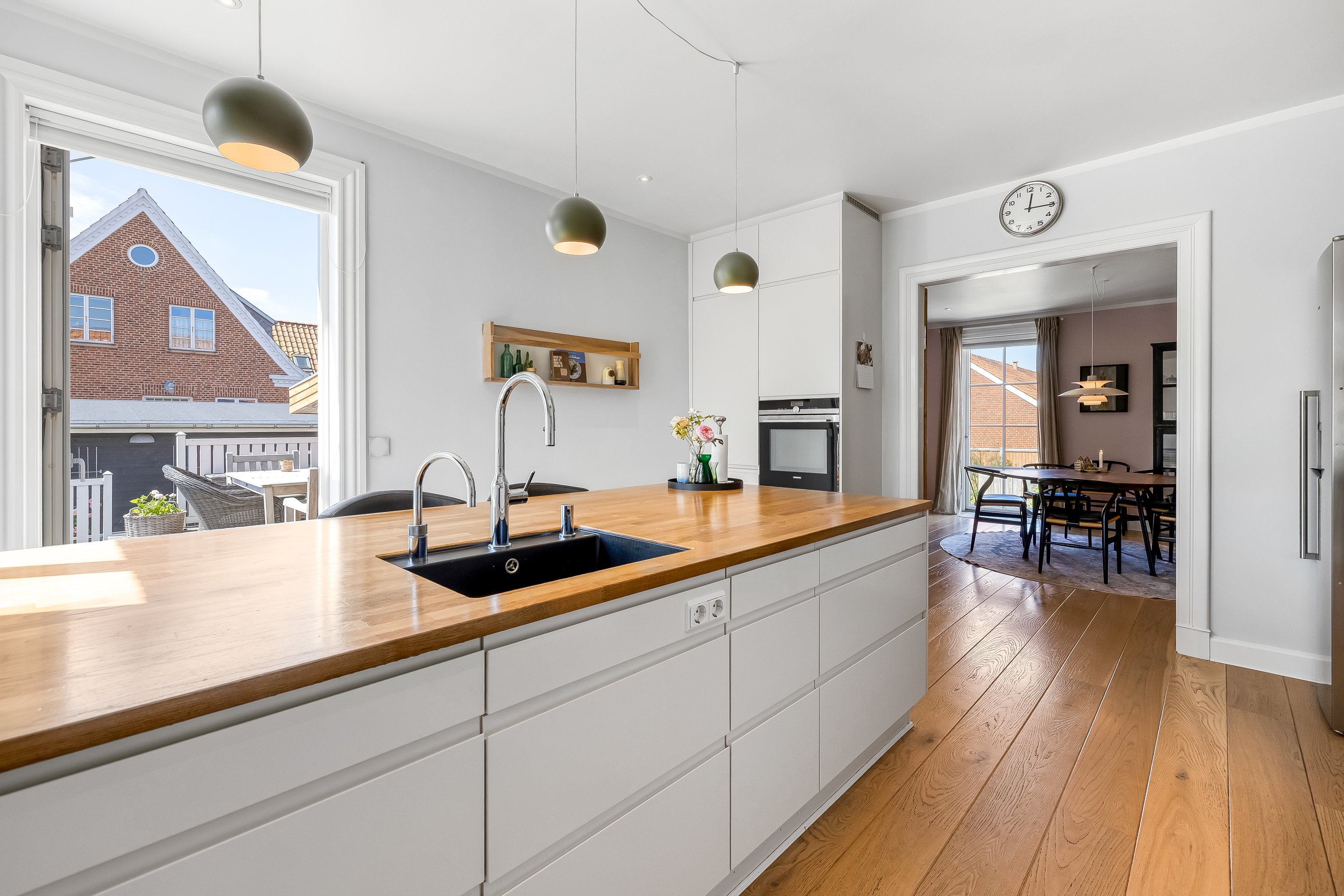 Fremhævet køkken billede i fuldskærmstilstand. Billede af Hoffgaardsvej 10, 6950 Ringkøbing