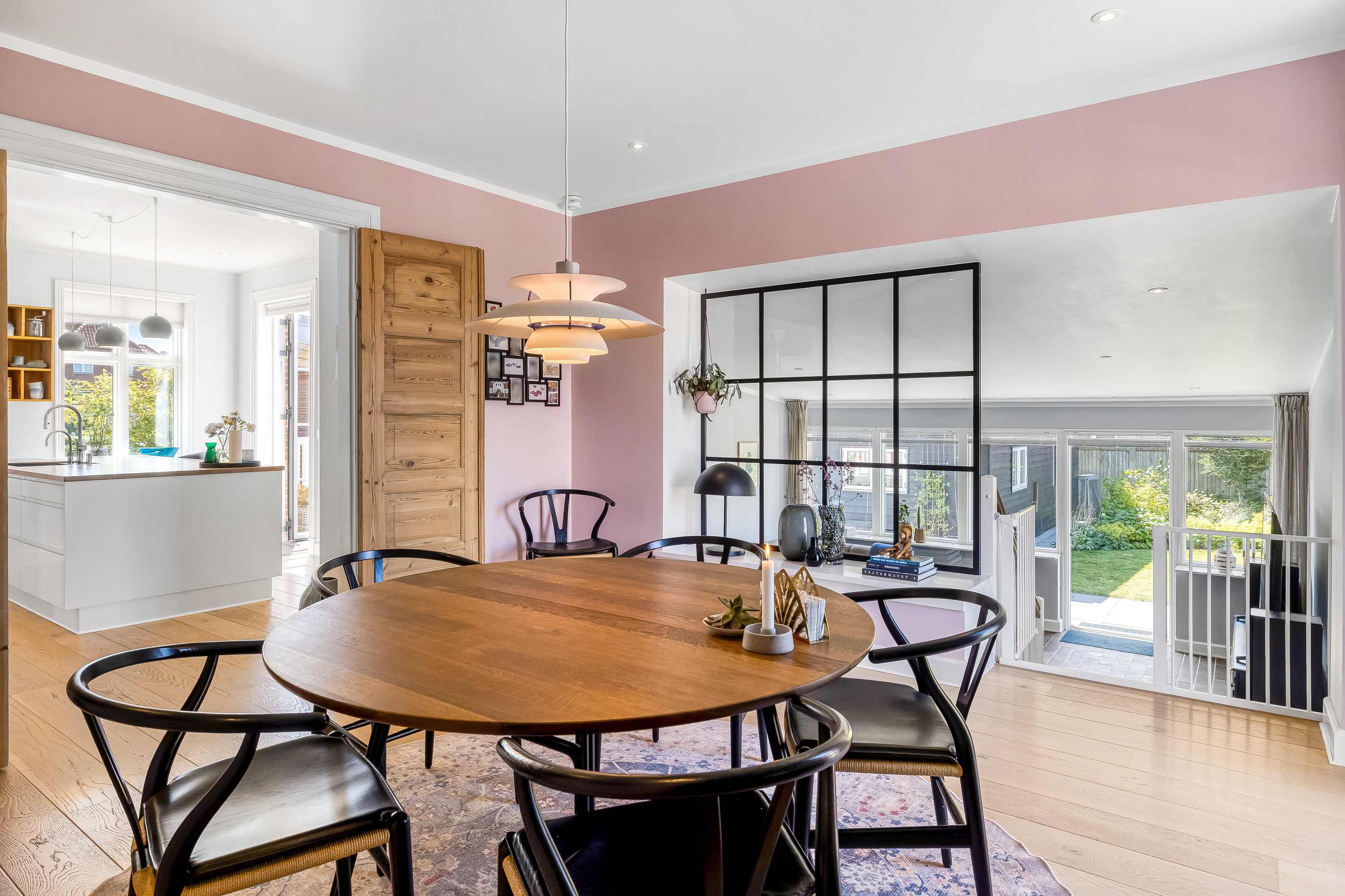 Fremhævet stue billede i fuldskærmstilstand. Billede af Hoffgaardsvej 10, 6950 Ringkøbing