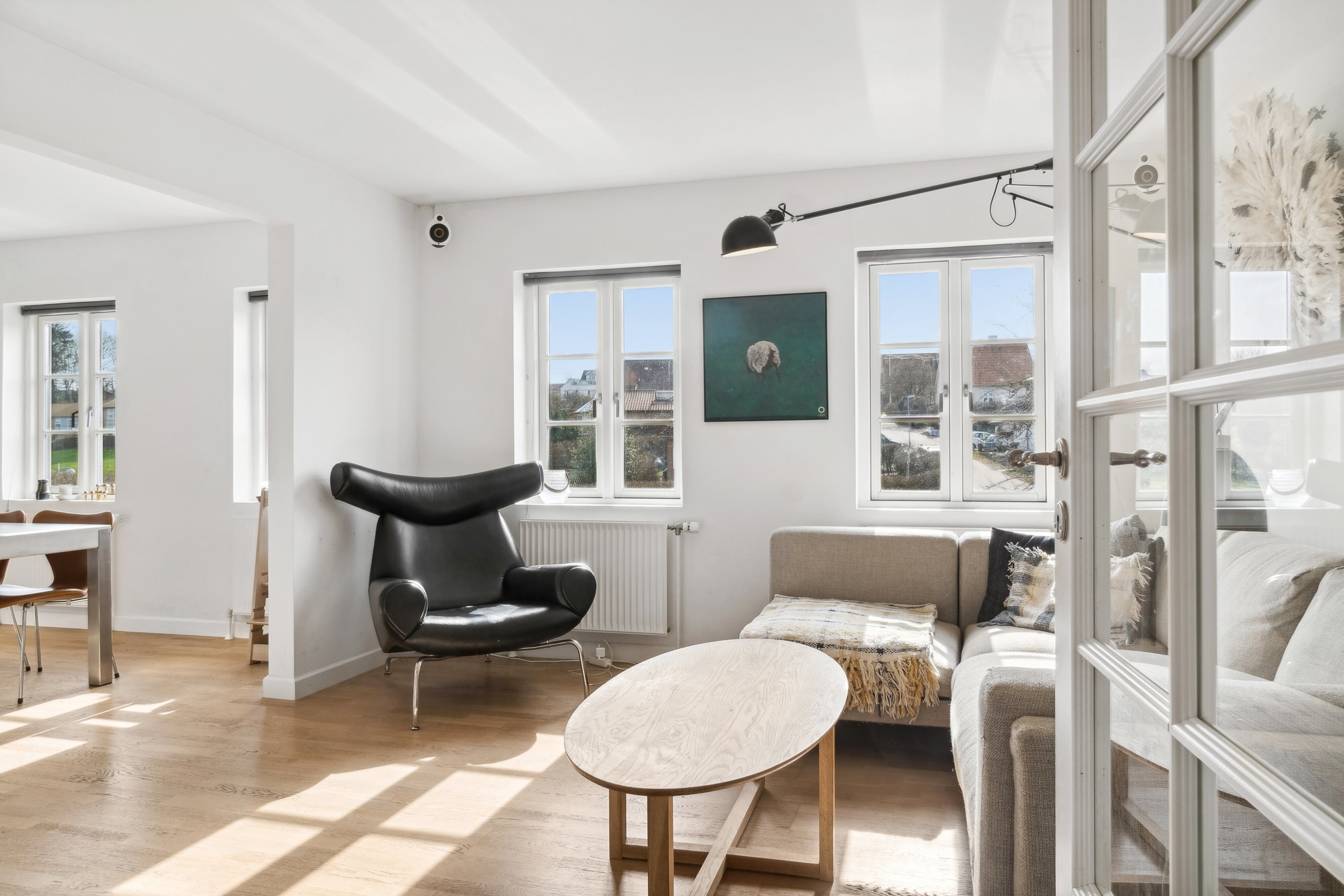 Fremhævet stue billede i fuldskærmstilstand. Billede af Bøghsvej 2A, Stilling, 8660 Skanderborg