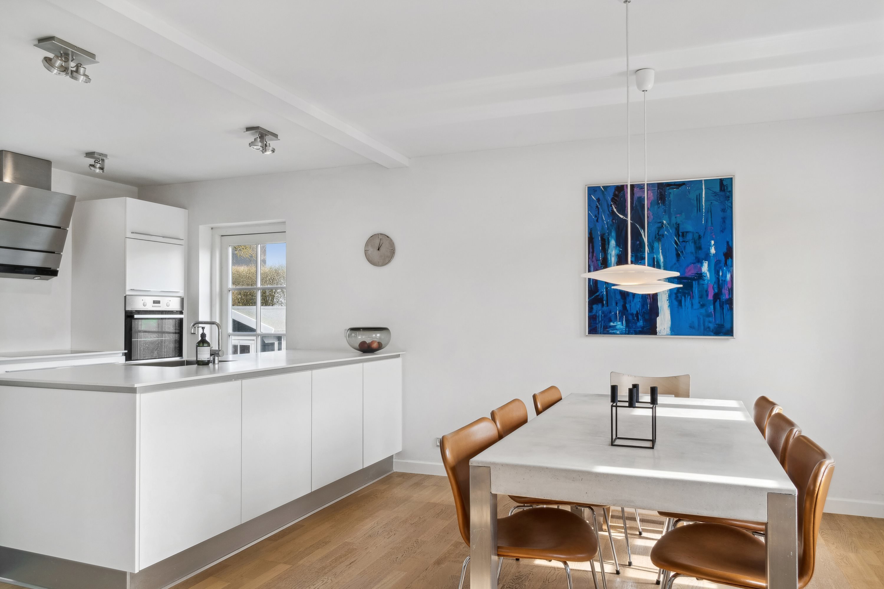 Fremhævet køkken/alrum billede i fuldskærmstilstand. Billede af Bøghsvej 2A, Stilling, 8660 Skanderborg