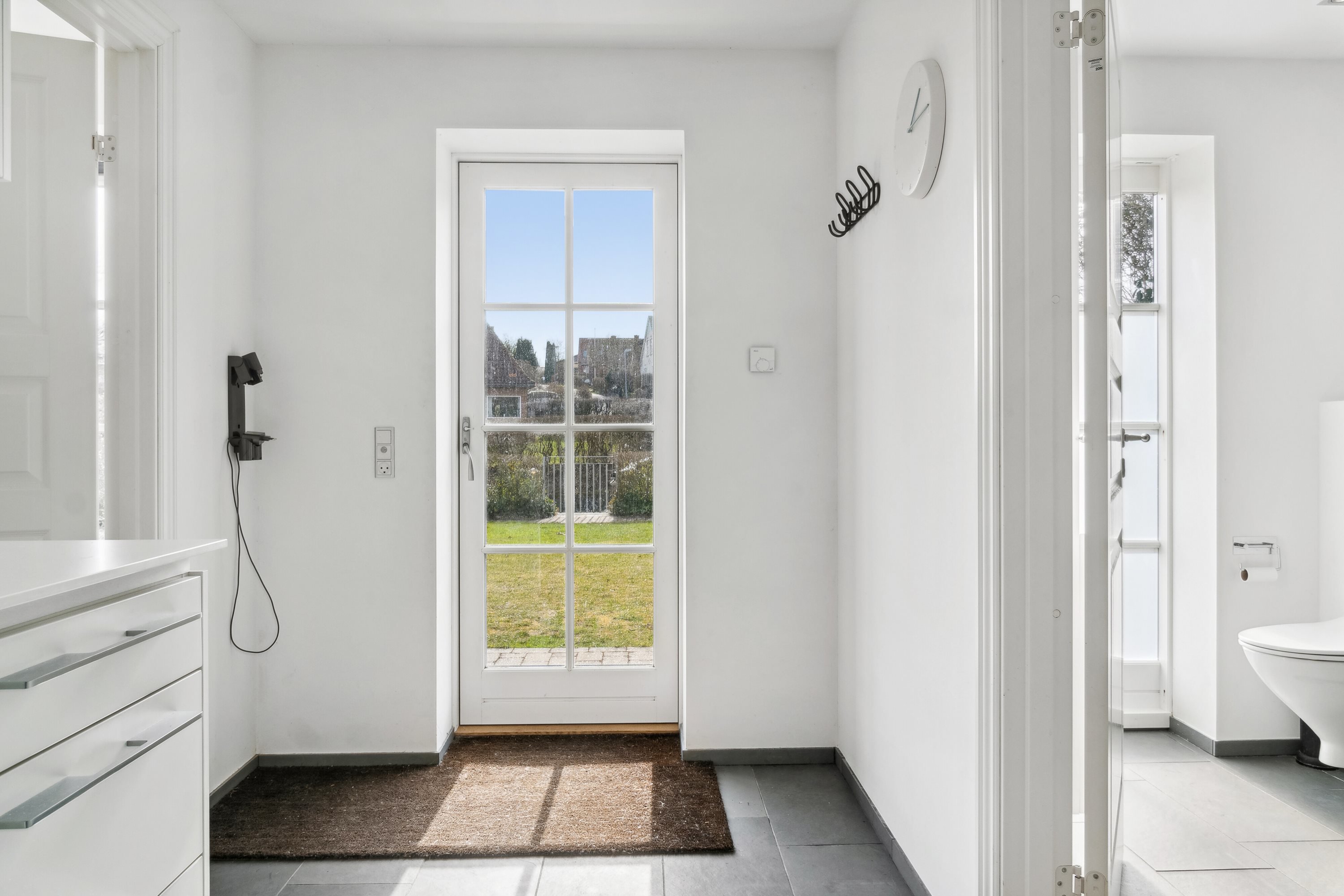 Miniaturebillede 2: entré - kælder. Billede af Bøghsvej 2A, Stilling, 8660 Skanderborg