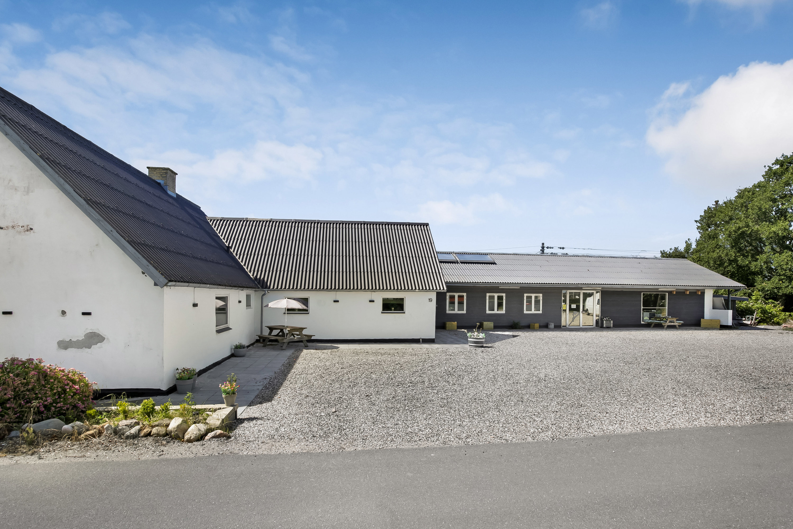 Fremhævet  billede i fuldskærmstilstand. Billede af Dagstrupvej 19, Dagstrup, 8544 Mørke