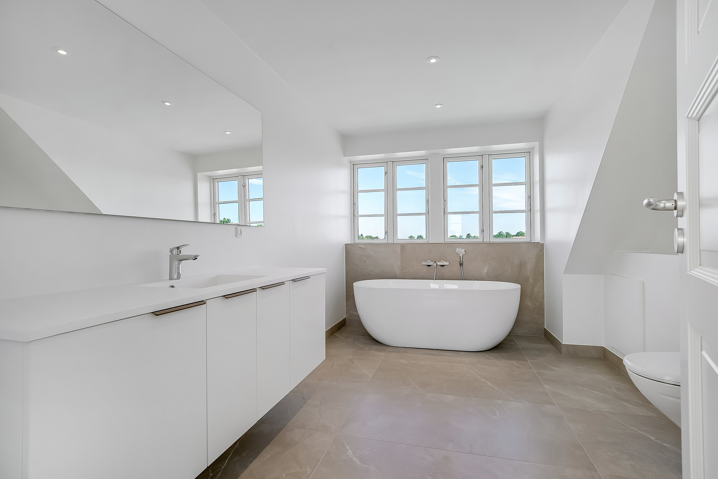 Fremhævet badeværelse billede i fuldskærmstilstand. Billede af Enghaven 79, Grejs, 7100 Vejle