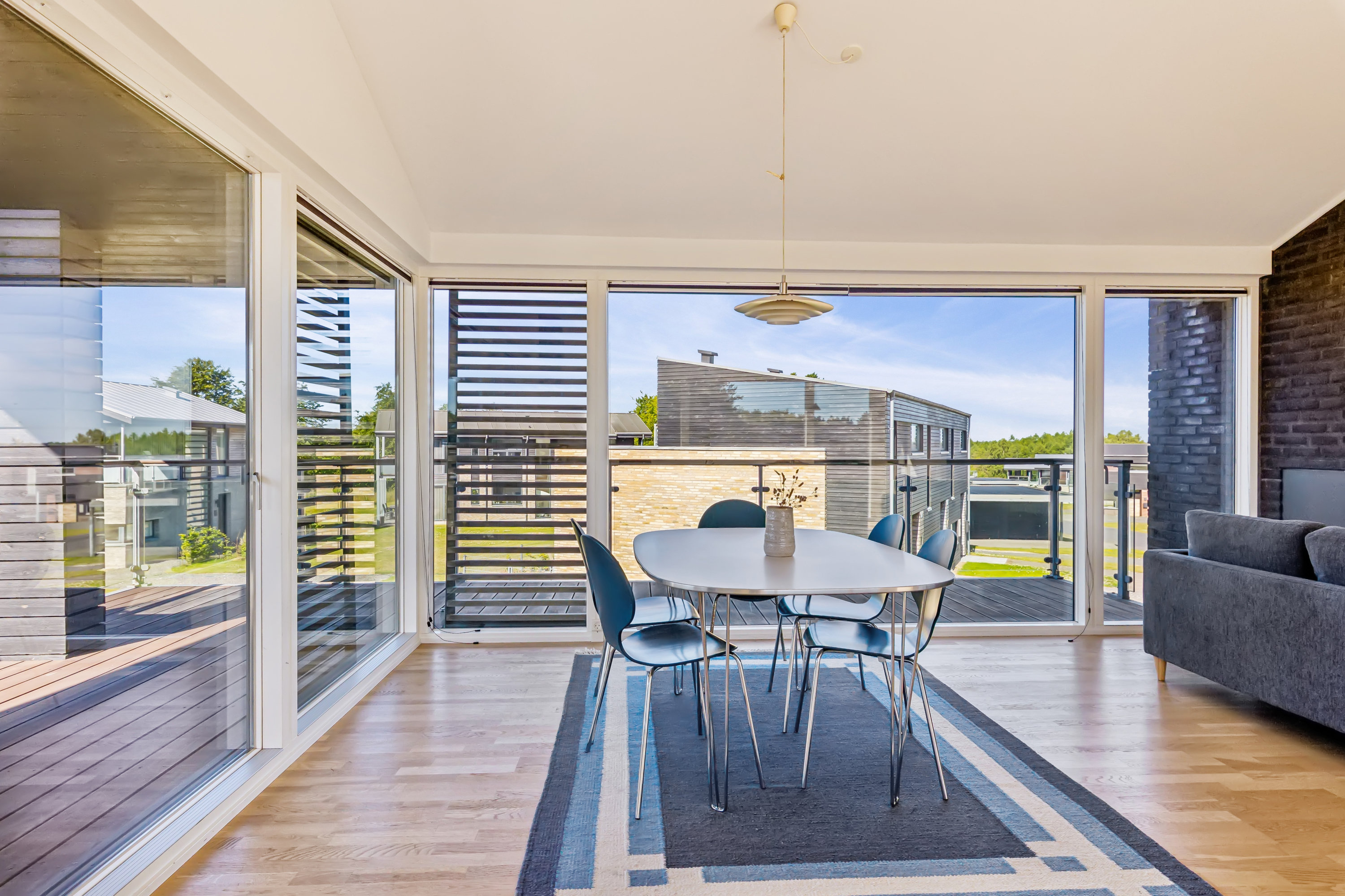 Fremhævet stue billede i fuldskærmstilstand. Billede af Lübker Allé 51, 8581 Nimtofte