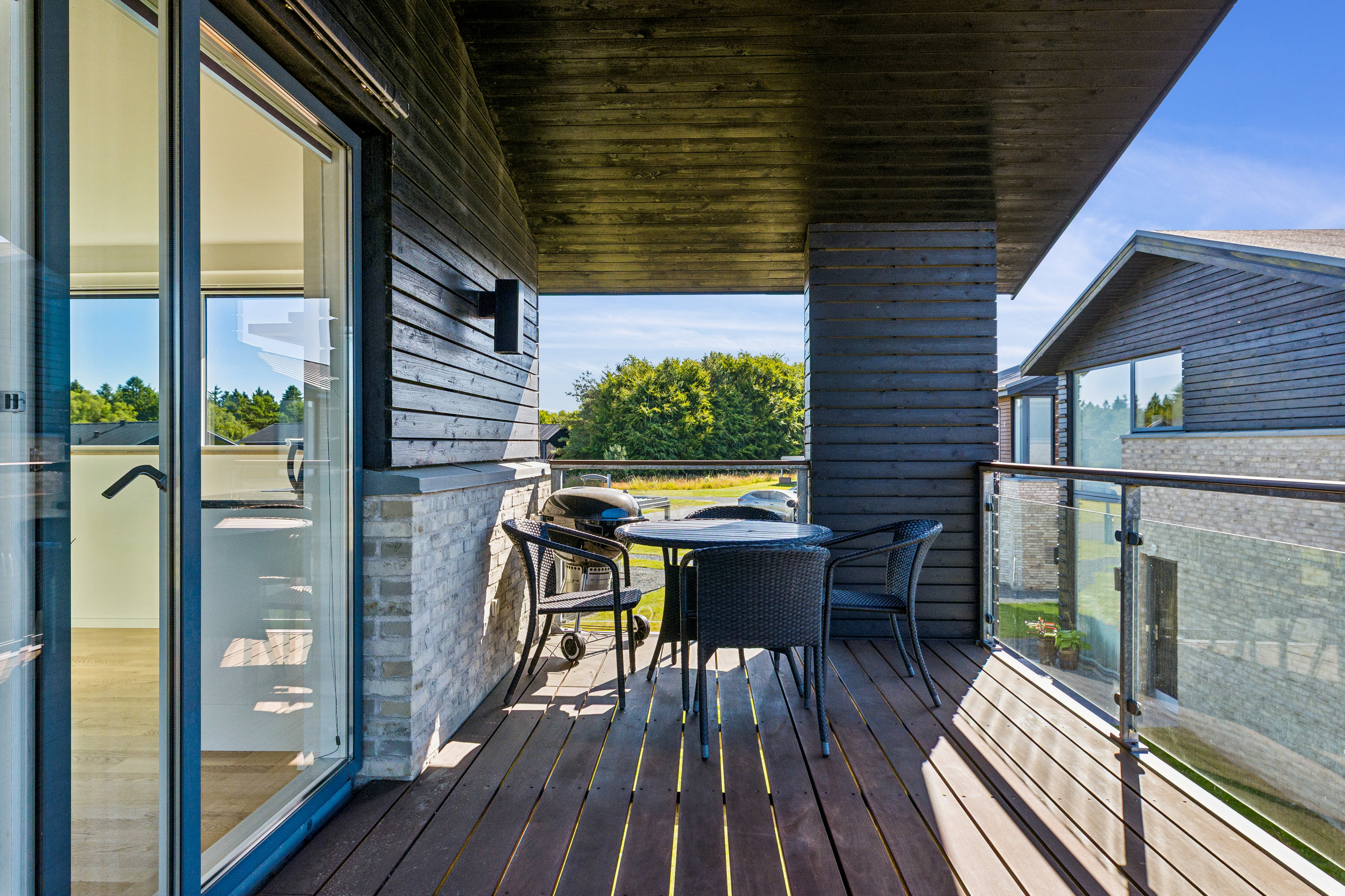 Fremhævet terrasse billede i fuldskærmstilstand. Billede af Lübker Allé 51, 8581 Nimtofte