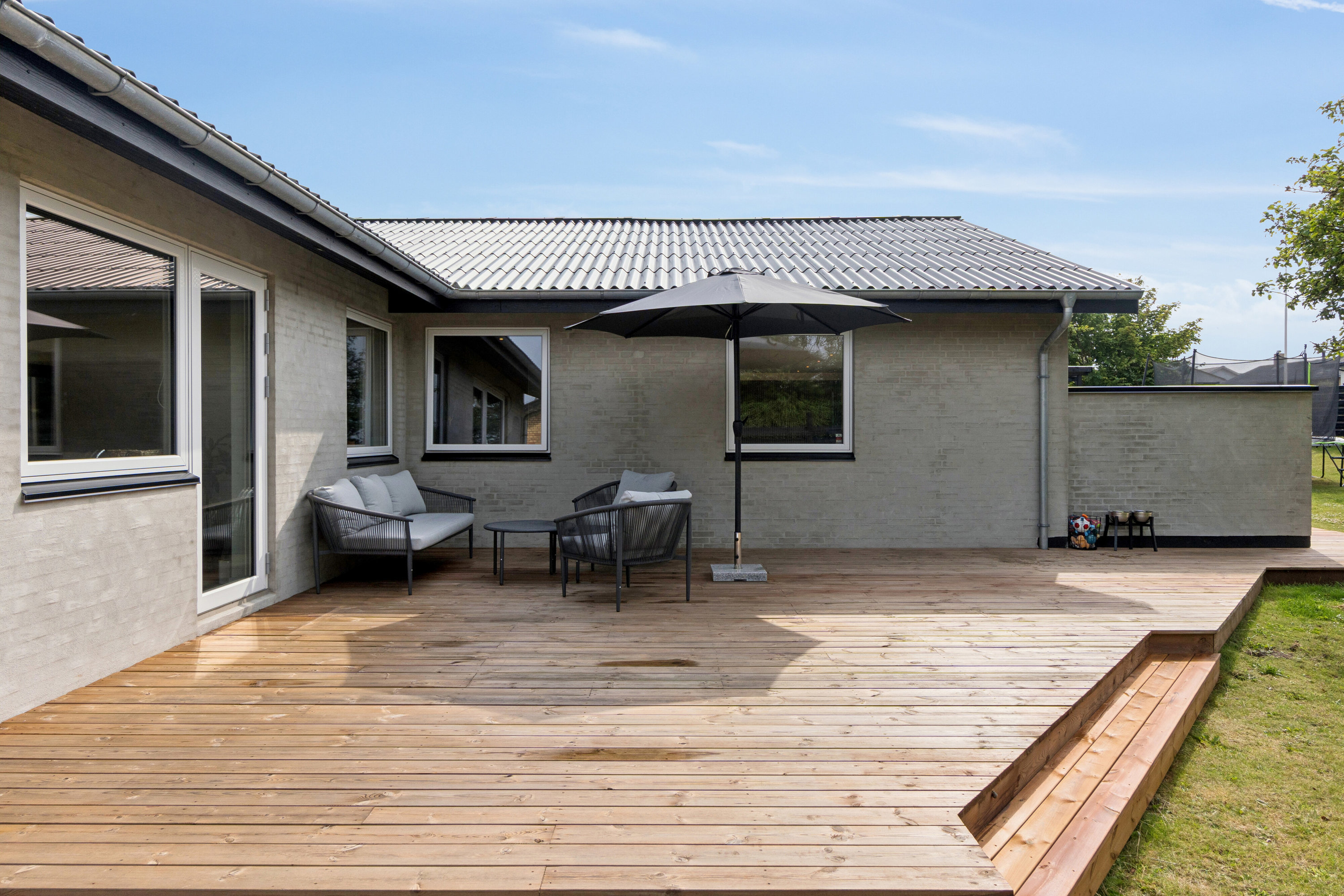 Fremhævet udendørs billede i fuldskærmstilstand. Billede af Gyvelvænget 140, 7730 Hanstholm