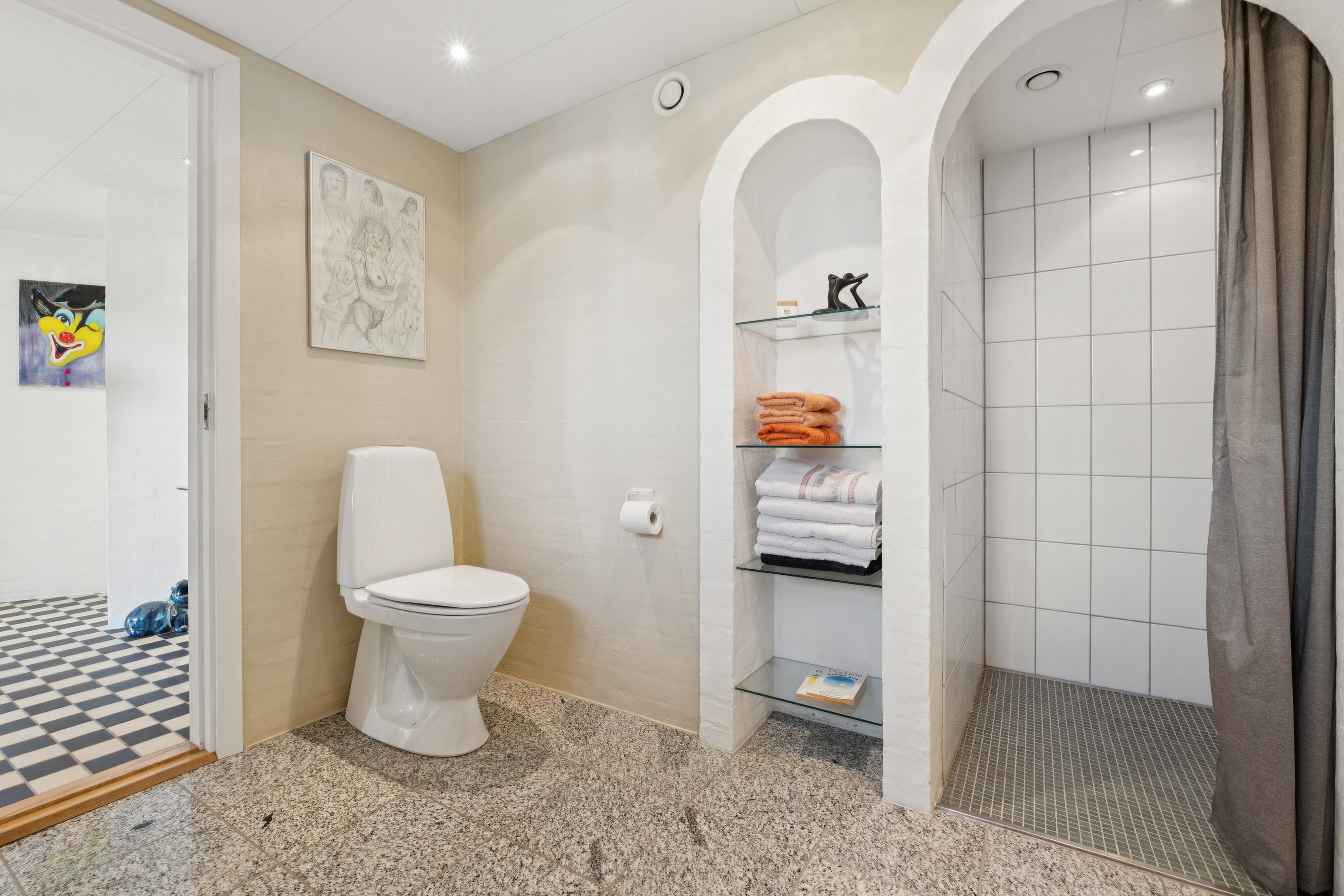 Fremhævet badeværelse billede i fuldskærmstilstand. Billede af Humblevej 1, 5900 Rudkøbing