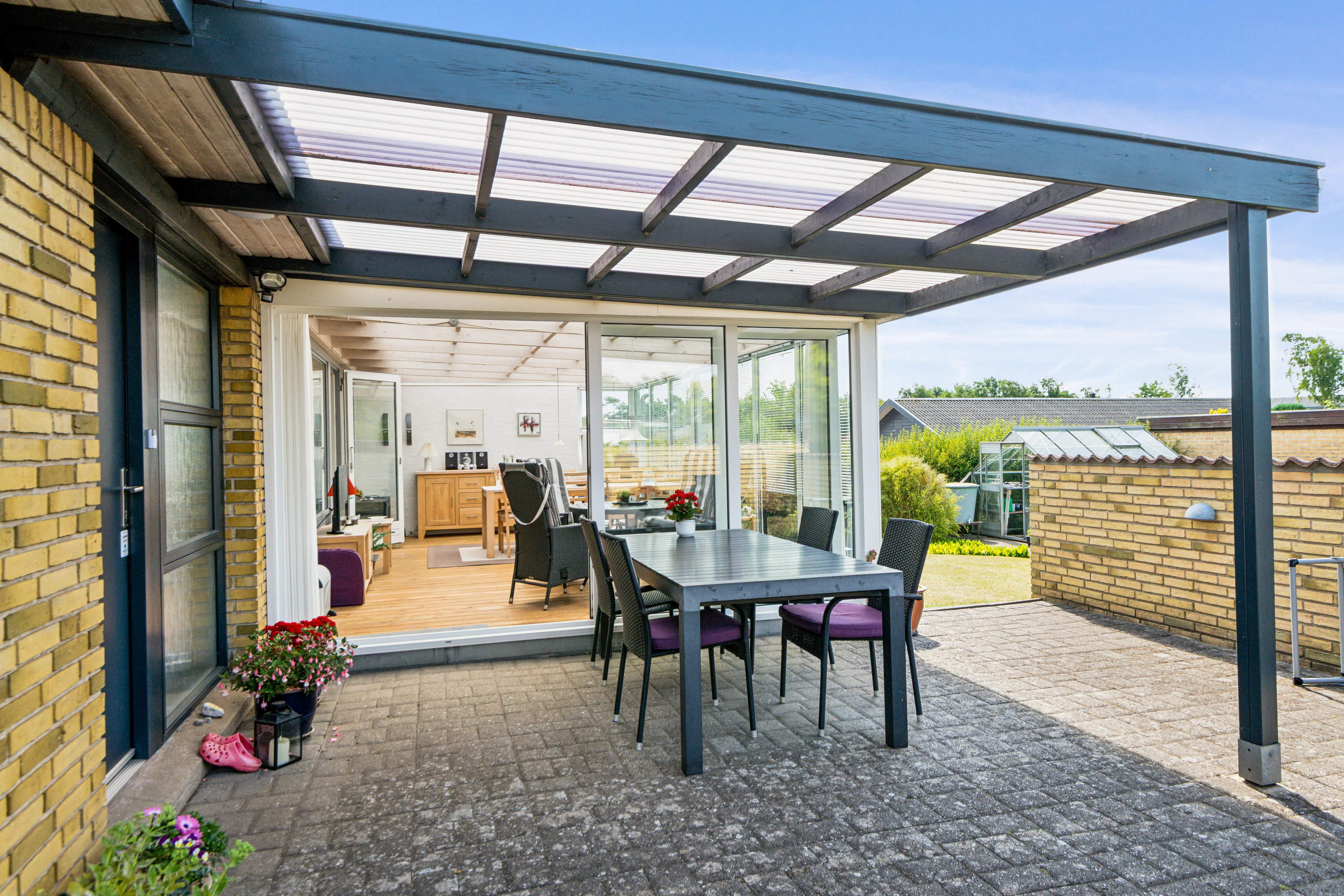 Fremhævet terrasse billede i fuldskærmstilstand. Billede af Rebildparken 25, 9220 Aalborg Øst