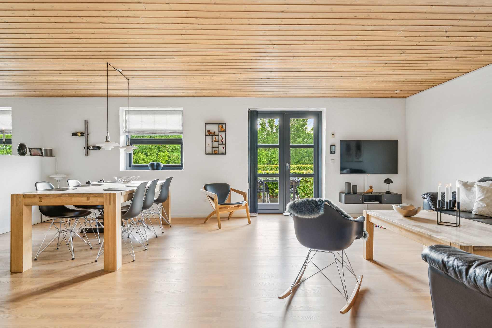 Fremhævet stue billede i fuldskærmstilstand. Billede af Dionevej 6, Paderup, 8960 Randers SØ