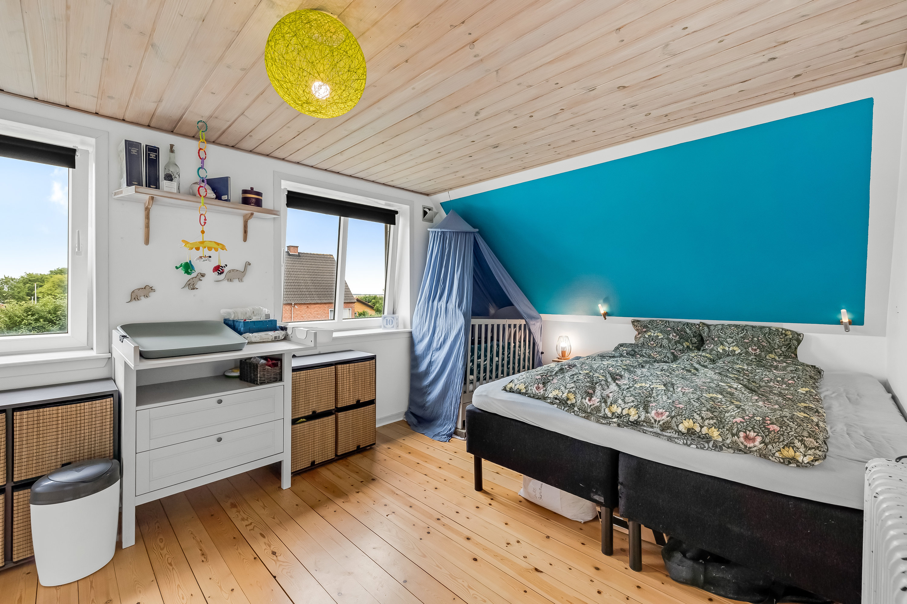 Fremhævet soveværelse billede i fuldskærmstilstand. Billede af Vardevej 102, Lyne, 6880 Tarm